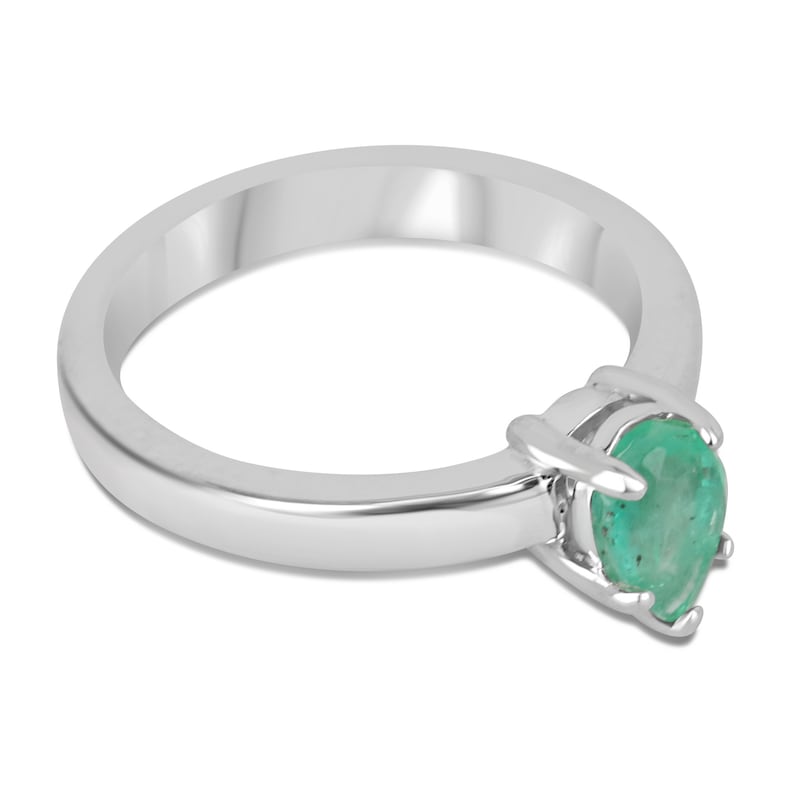 925 Sterling Silver Ring with 0.80ct Pear Cut Emerald Gem