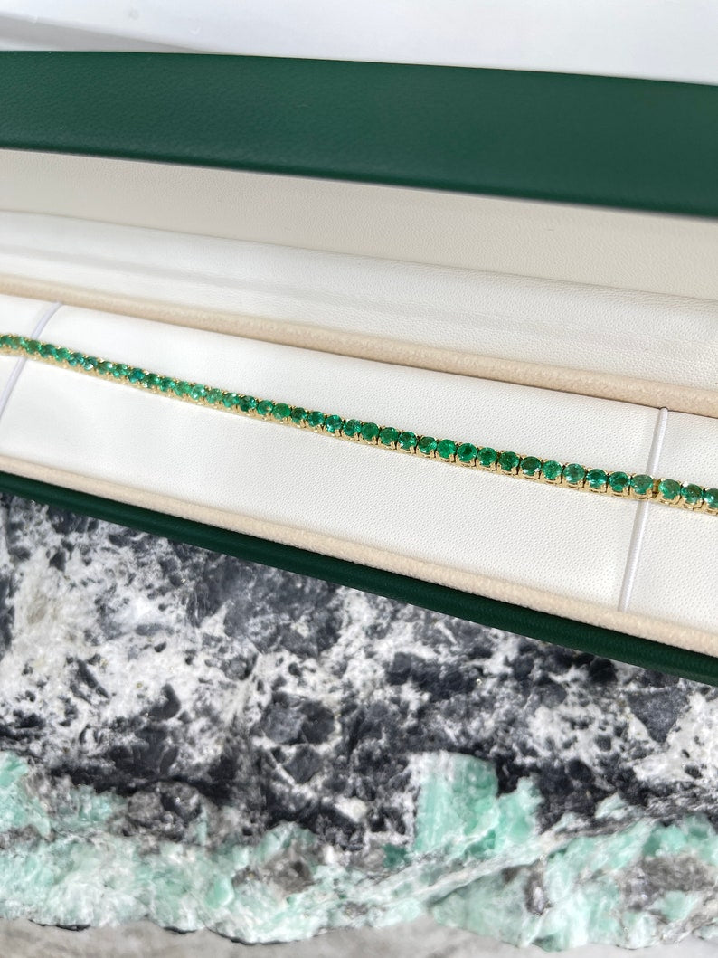 Medium Green Round  7.0tcw Emerald Unisex Tennis Bracelet Solid Gold 14K