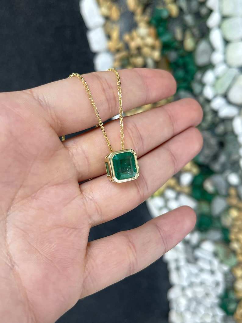 4.40ct 14K Gold Natural Asscher Cut Medium Dark Green Emerald Solitaire Gold Pendant Necklace - JR Colombian Emeralds