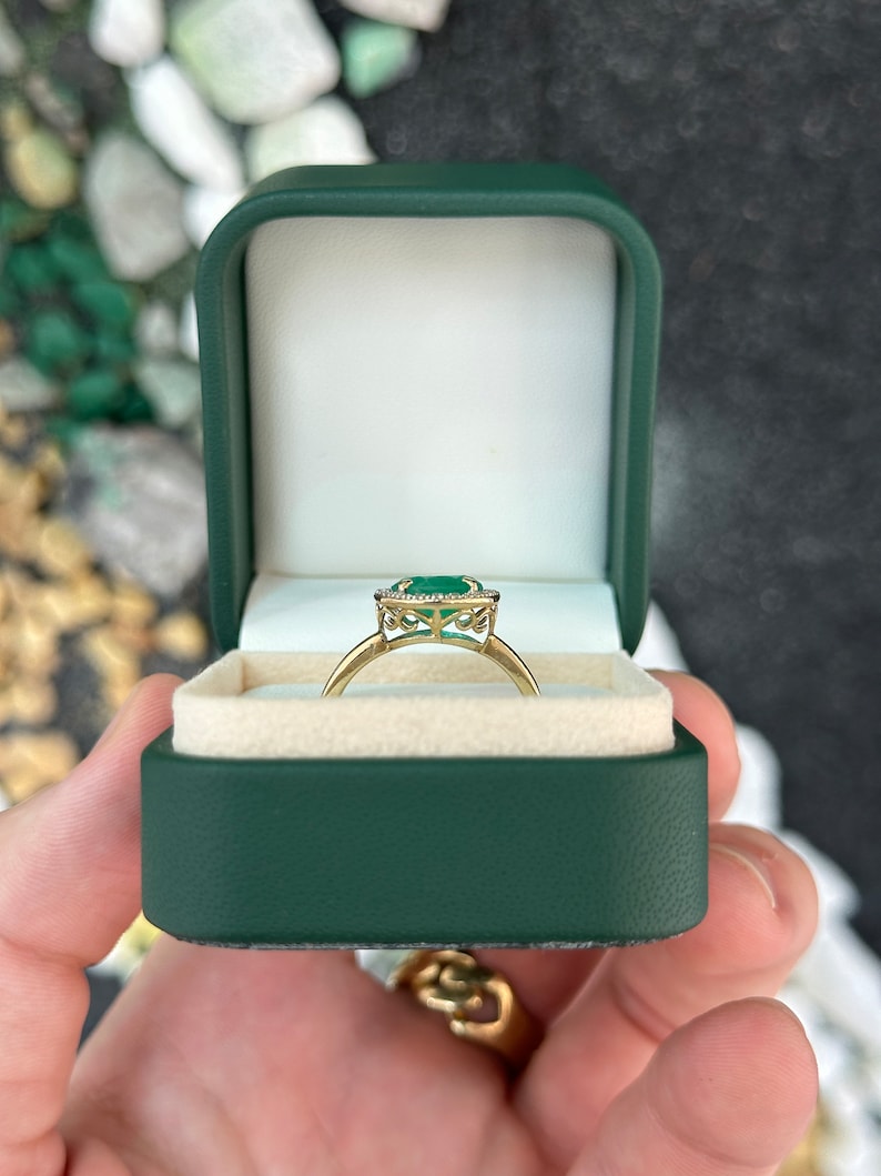 2.80tcw 14K Gold Round Cut Medium Green Emerald & Diamond Halo Right Hand Ring - JR Colombian Emeralds