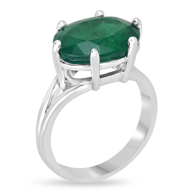 14K White Gold 6.20ct Emerald Ring Featuring Oval Cut and East-West Orientation