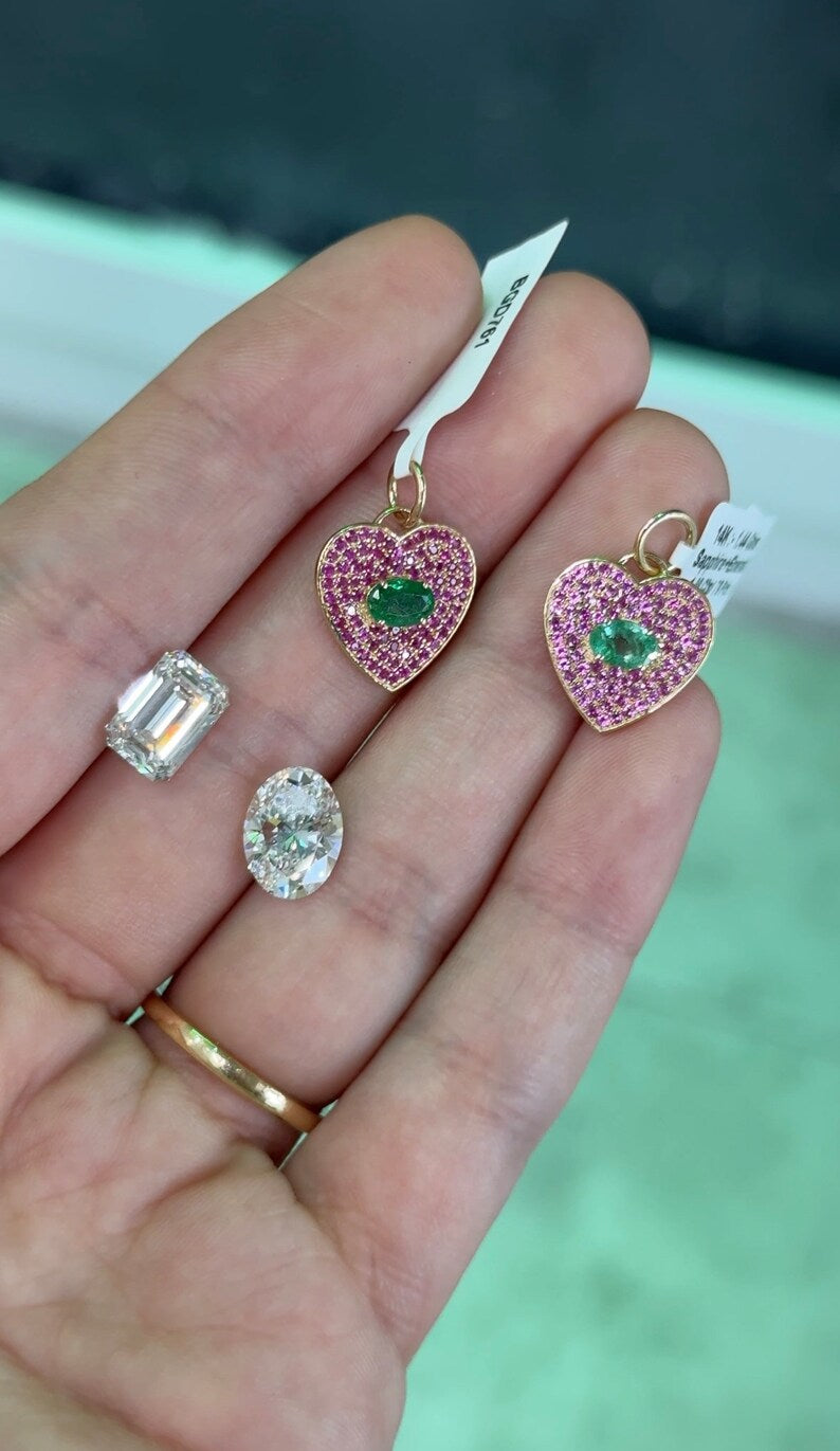 Elegant 14K Gold Necklace with Heart Cluster of Emerald and Pink Sapphire Gems
