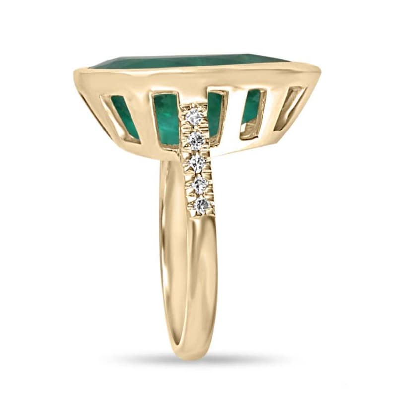Natural Green Emerald Pear Cut and Diamond Ring in 18K Gold, 10.30tcw Bezel Set