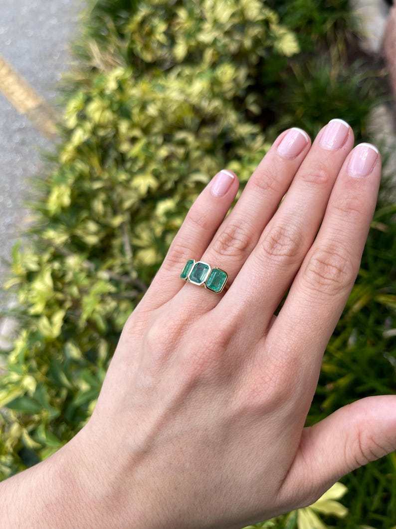 4.40tcw Emerald Trilogy Vintage Scroll Detail Bezel Set 14K Yellow Gold Ring