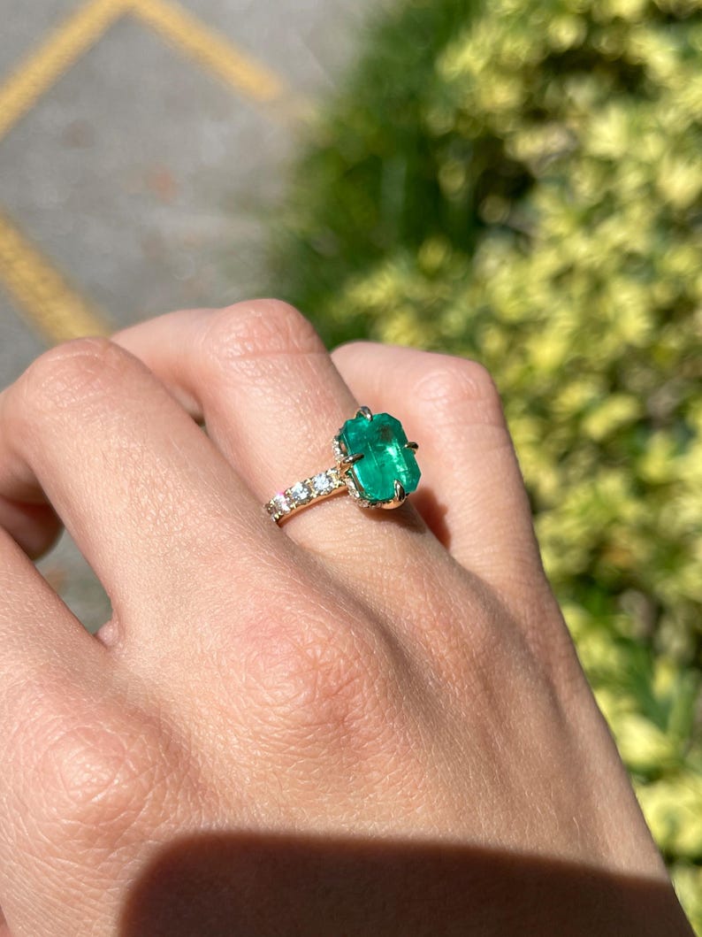 Gorgeous 18K Colombian Emerald Ring with 4.43ct Stone and Hidden Halo of Diamonds