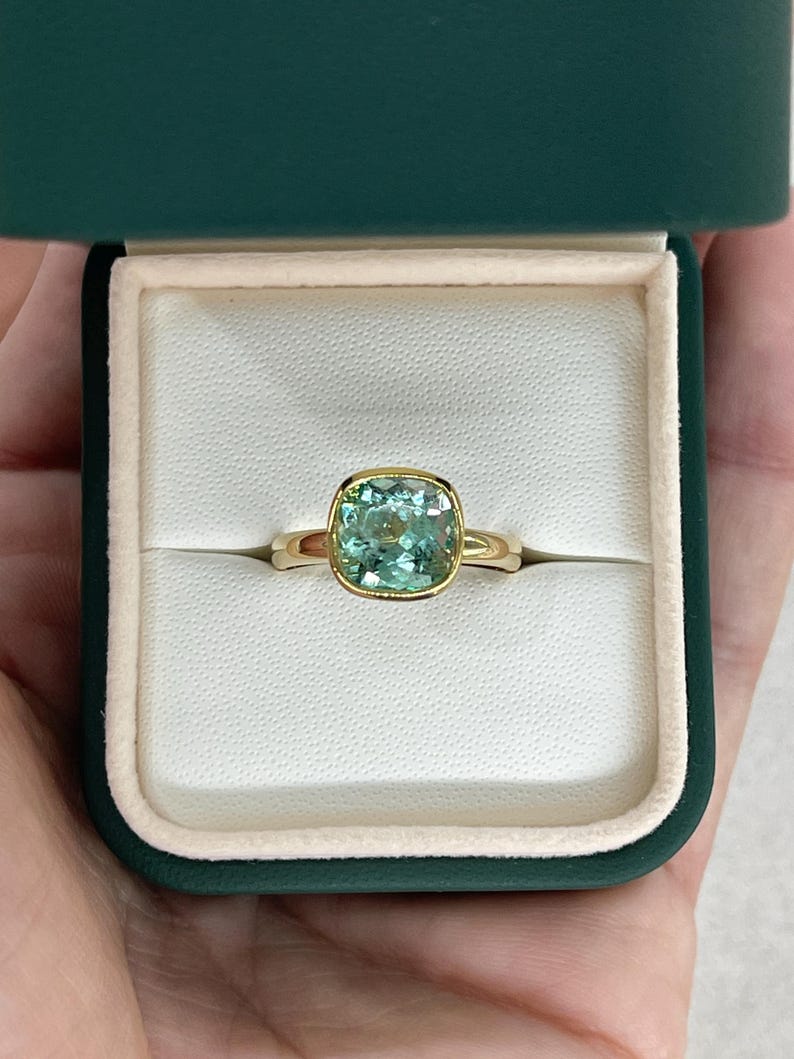 2.88ct 18K Gold Bezel Set Cushion Cut Emerald Ring Mint Green Gemstone