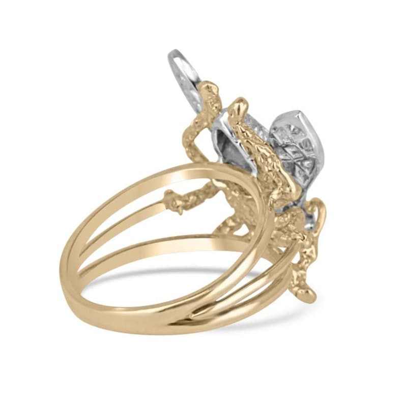 Statement 0.06-Carat Two-Toned Gold Bee Ring Featuring Emerald Eyes and Sparkling Diamond Cluster