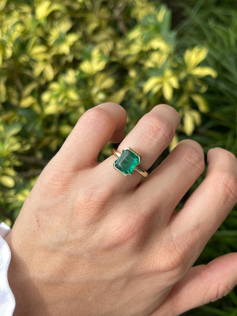 Vivid Green 3.50ct Emerald Solitaire Ring in 14K Gold with Open Design