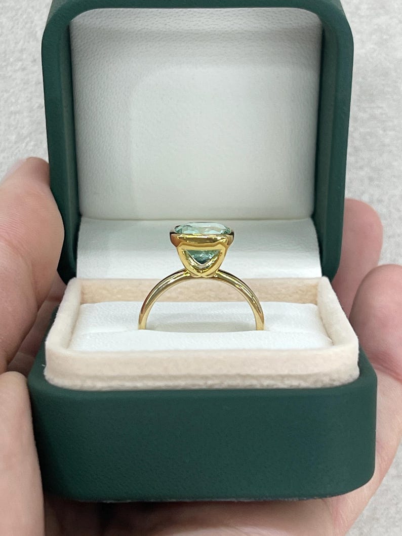 2.88ct 18K Gold Bezel Set Cushion Cut Emerald Ring Mint Green Gemstone
