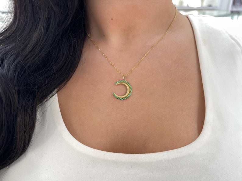 0.52tcw 14K Emerald & Ribbed Gold Crescent Moon Charm Pendant - JR Colombian Emeralds