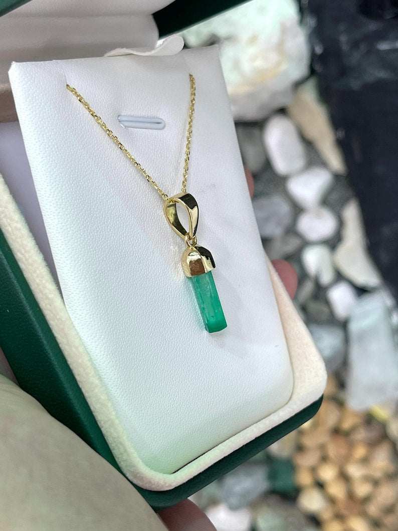 Natural 2.71ct Colombian Emerald Crystal Pendant Necklace Unisex 18K Gold