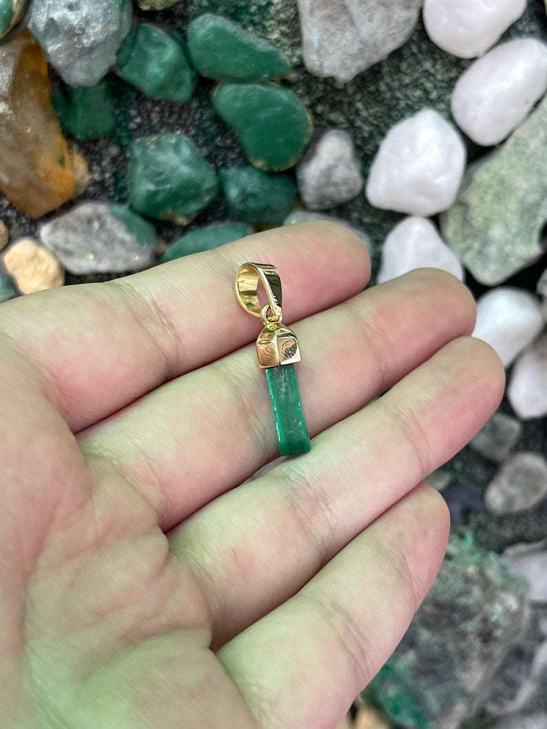 2.71ct 18K Natural Rough Colombian Emerald Crystal Pendant Necklace Unisex - JR Colombian Emeralds