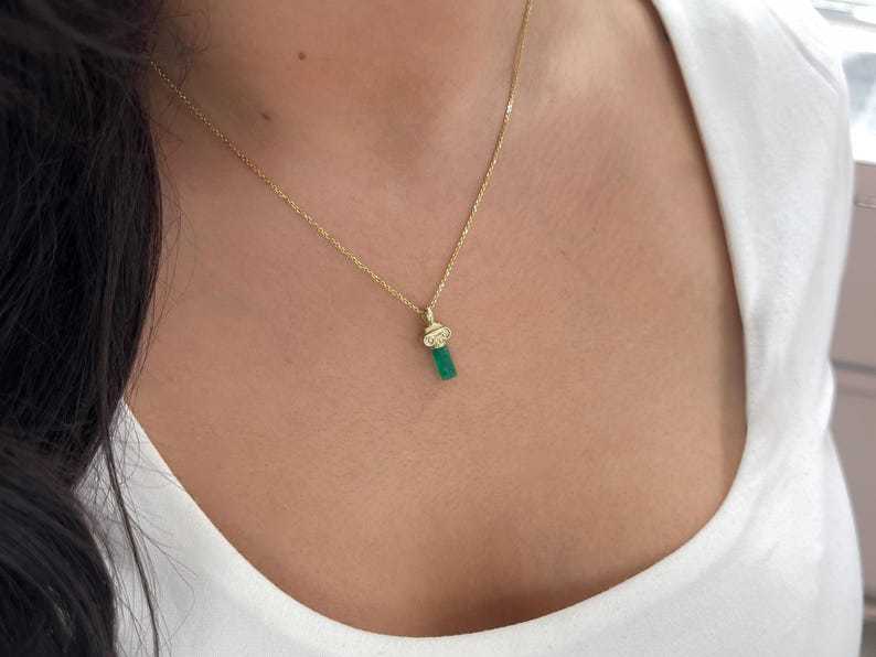 1.06 Carat 14K Vivid Green Colombian Rough Emerald Crystal Pendant - JR Colombian Emeralds