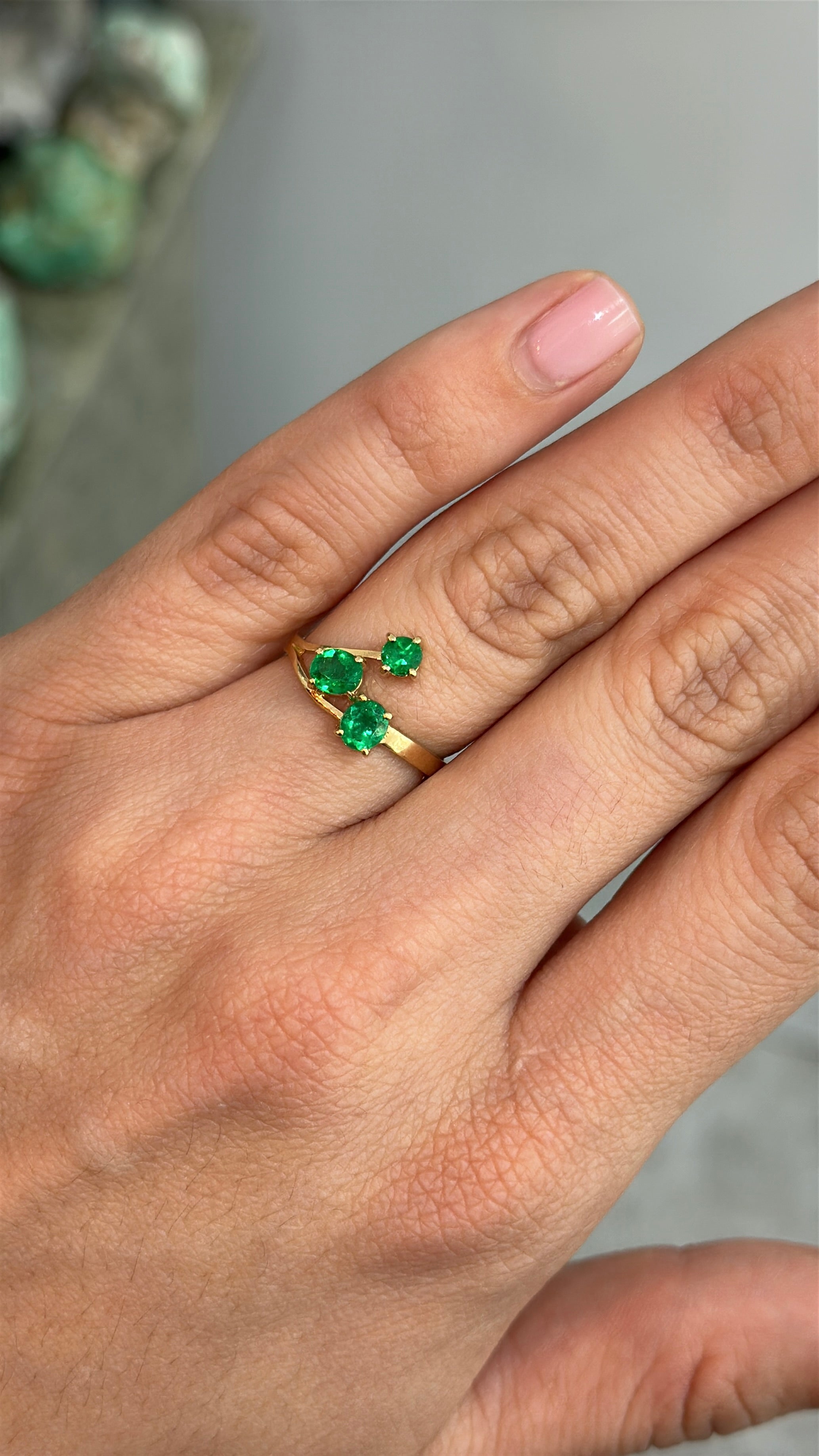 1.0tcw AAA+ Vivid Muzo Colombian Emerald Cluster Three Stone 18K Ring
