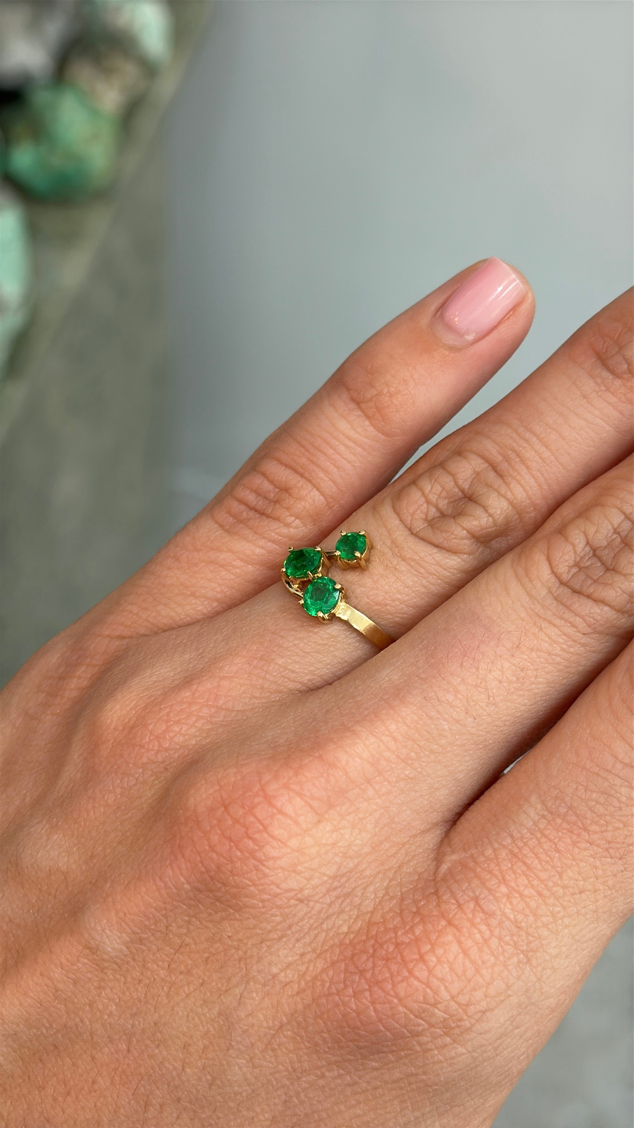 1.0tcw AAA+ Vivid Muzo Colombian Emerald Cluster Three Stone 18K Ring