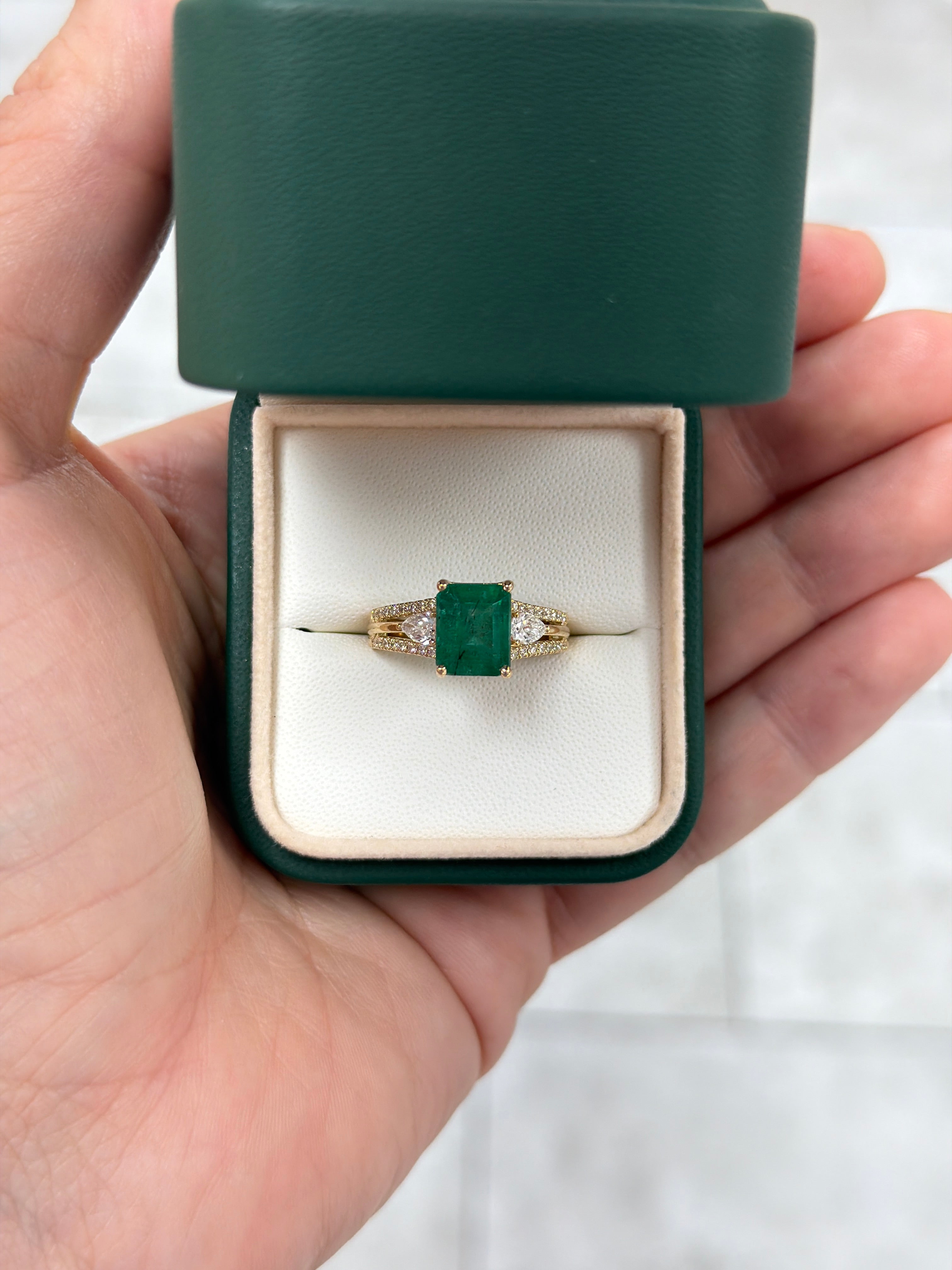 3.60tcw 14K Natural Emerald & Split Shank LAB Diamond Ring