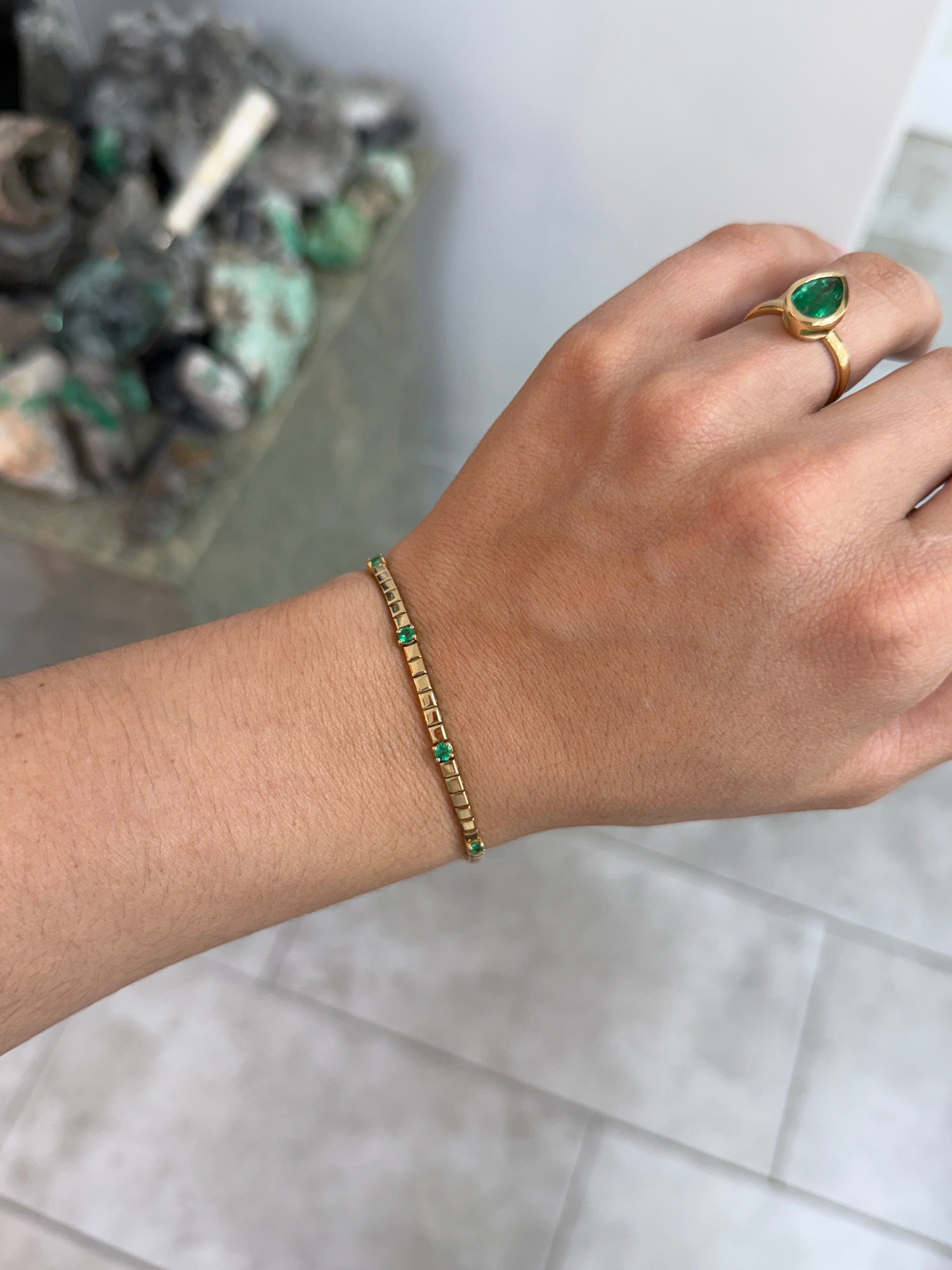 0.82tcw 14K Natural Medium Green Emerald Gold Bracelet 6.5"