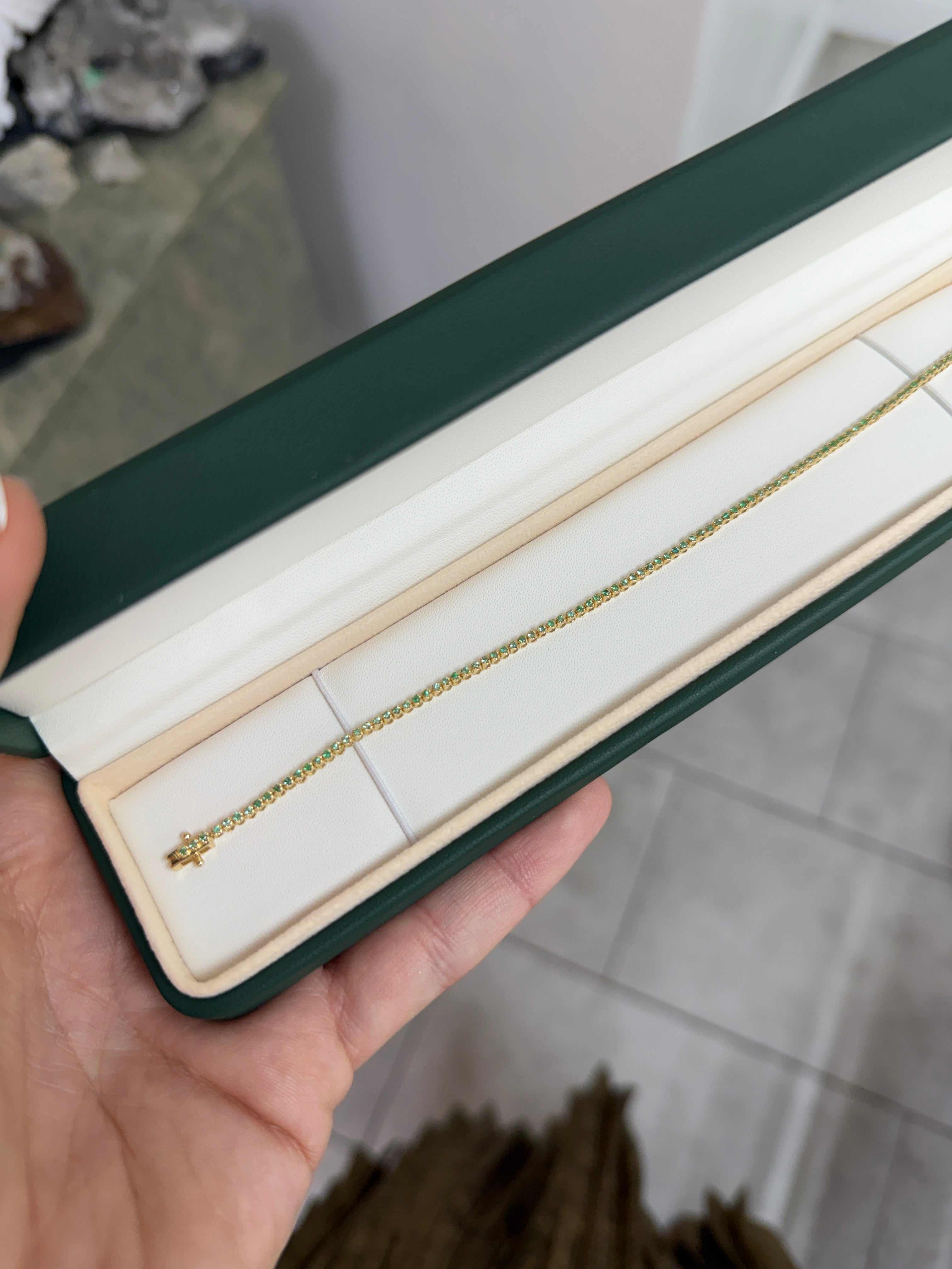 1.13tcw Petite Emerald Tennis Bracelet 14K Gold- 7 Inches - JR Colombian Emeralds