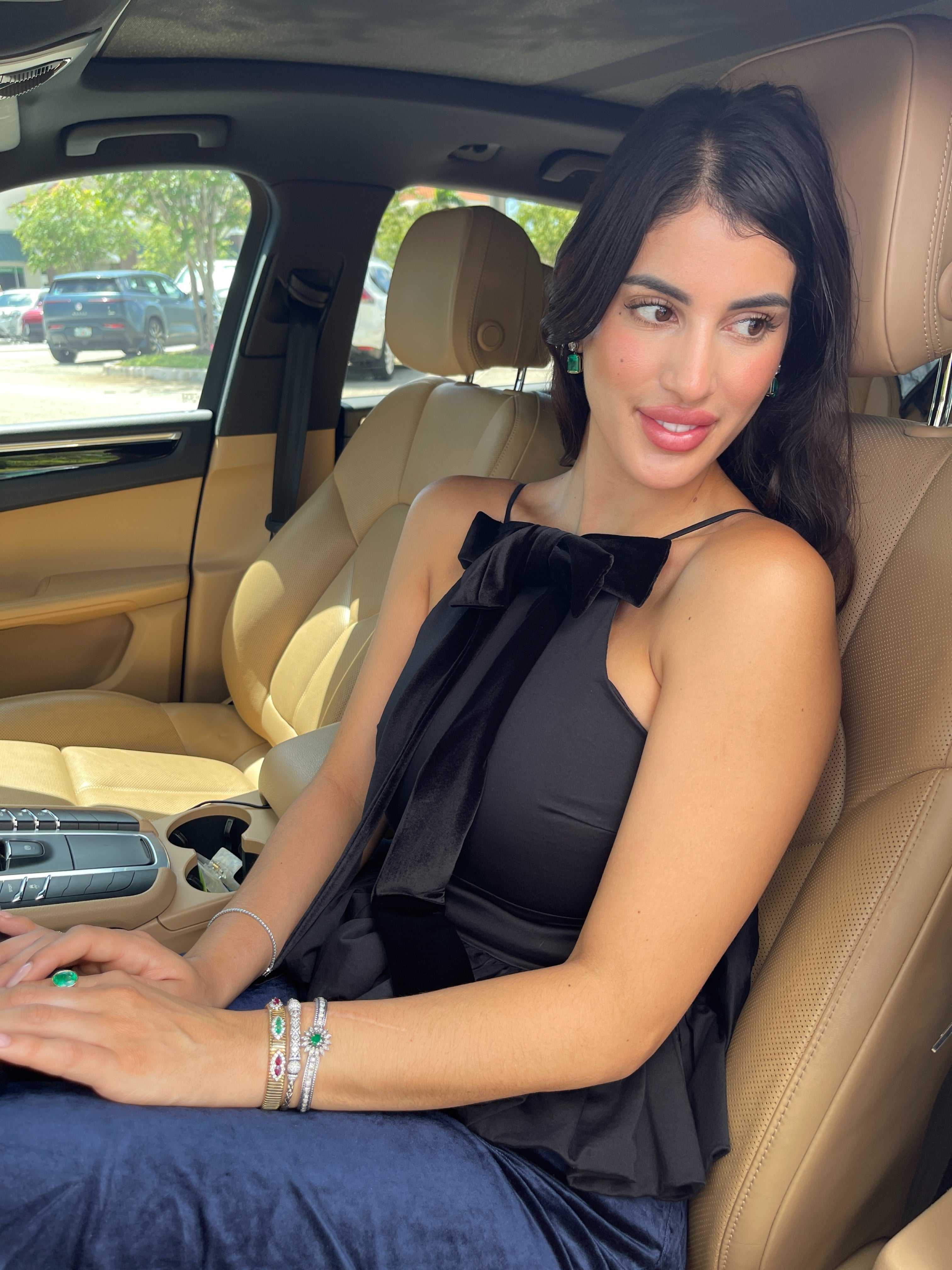 1920年代のヴィンテージ コロンビア産エメラルド&ダイヤモンド フラワーモチーフ バングルブレスレット(14Kホワイトゴールド) - JR コロンビア産エメラルド