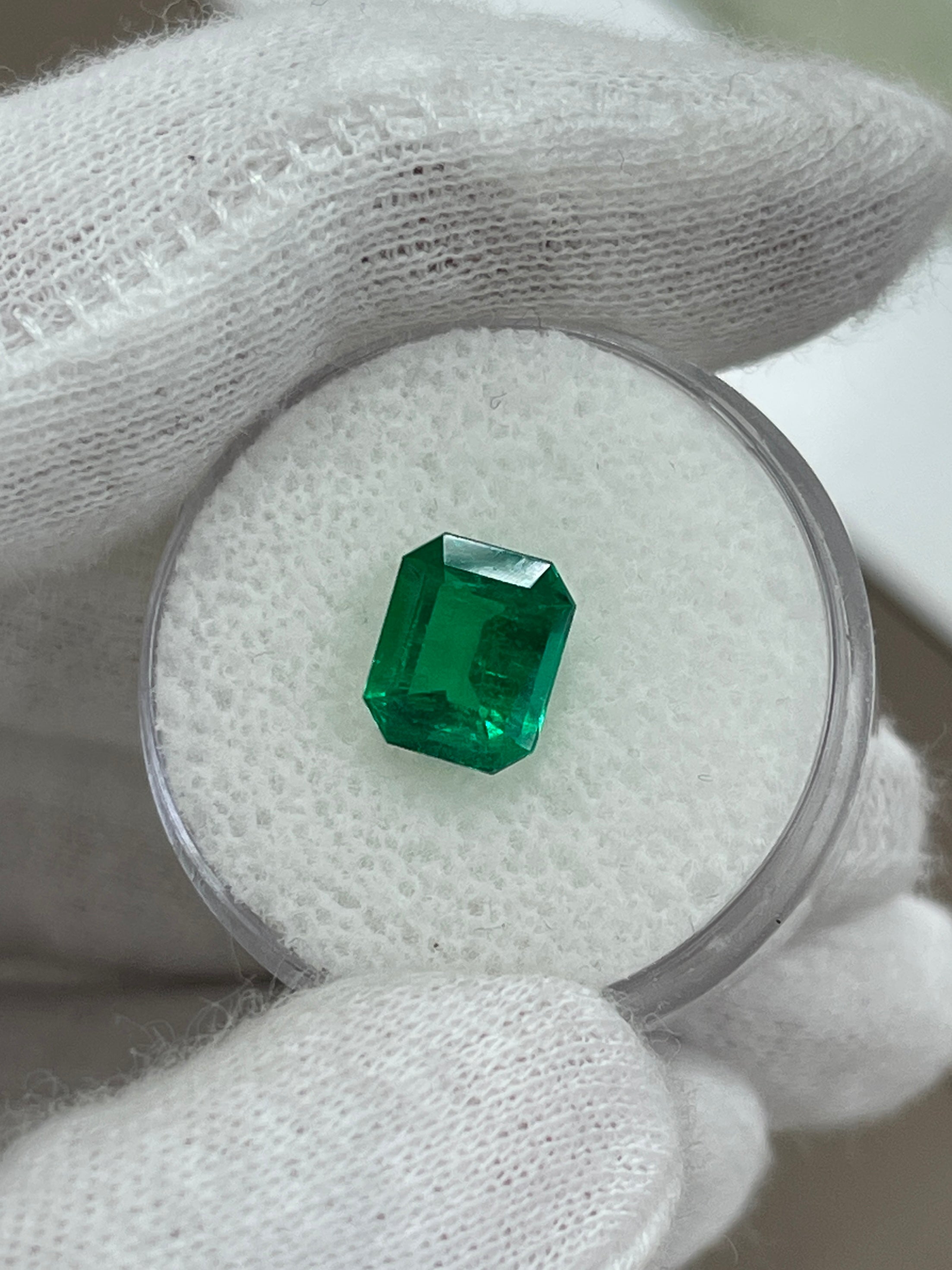 1.98 Carat AAA+ 9x7 Minor Oil Vivid Green Natural Loose Colombian Emerald- Emerald Cut - JR Colombian Emeralds