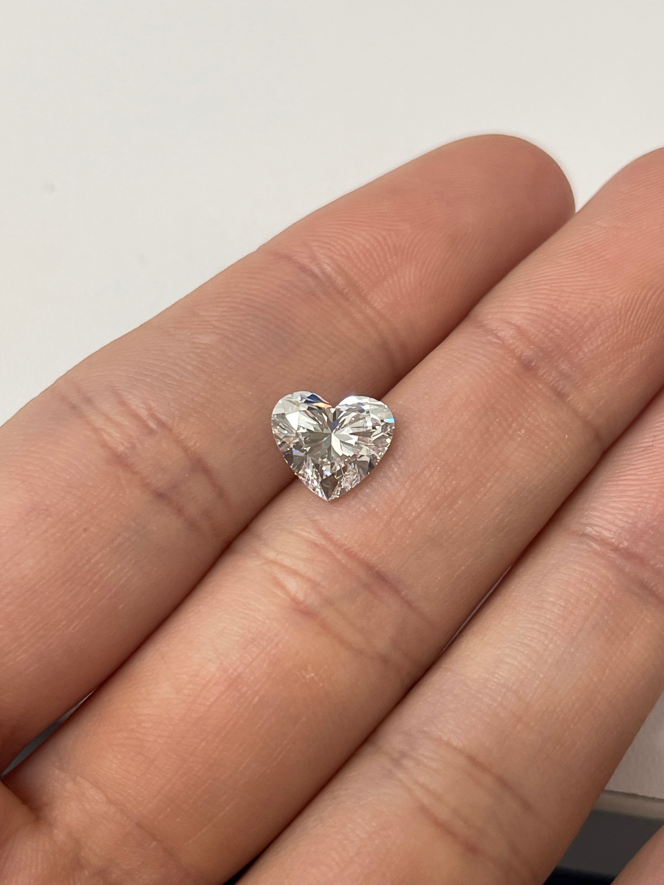 2.57 Carat E VS1 Laboratory Grown Diamond Heart Shape - JR Colombian Emeralds