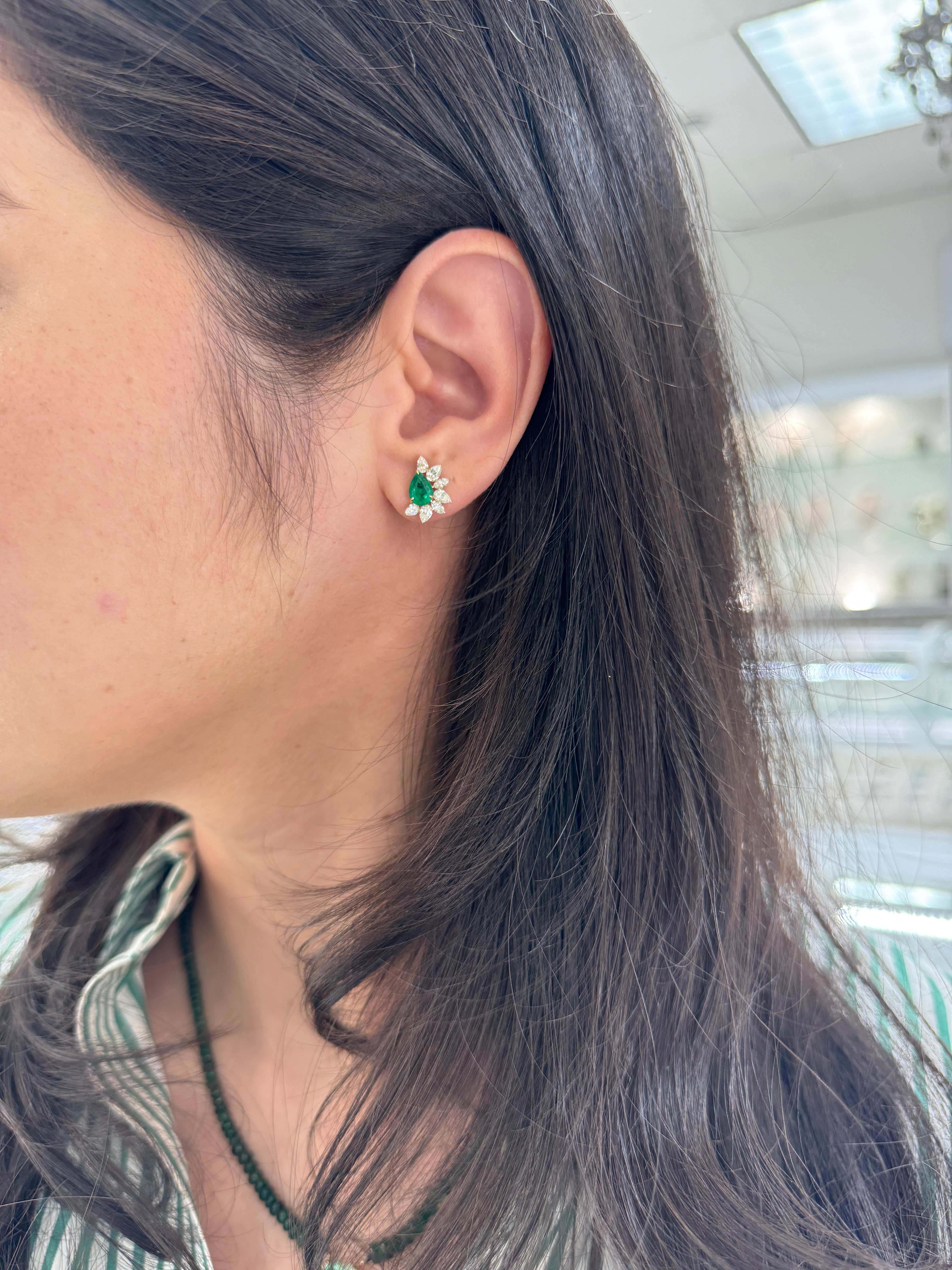 2.68tcw 18K Natural Rich Green Pear Emerald & Pear Diamond Starburst Stud Earrings- Yellow Gold