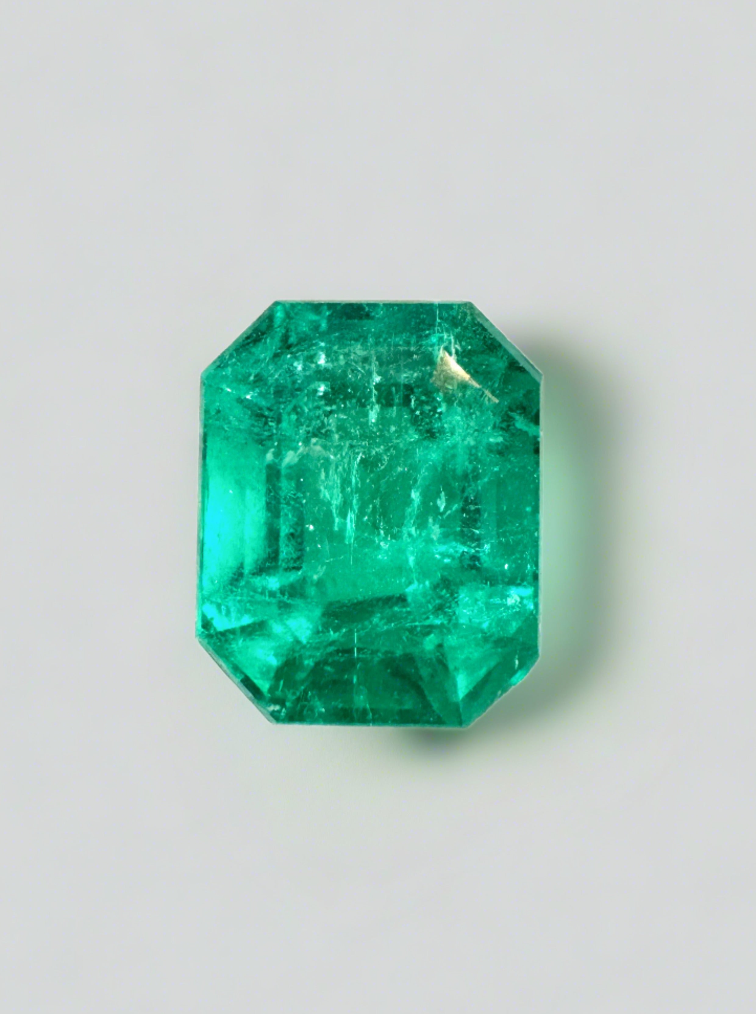 9x7 mm bluish green Colombian emerald loose gemstone, 2.73 carats, emerald cut, natural and fine quality from JR Colombian Emeralds.