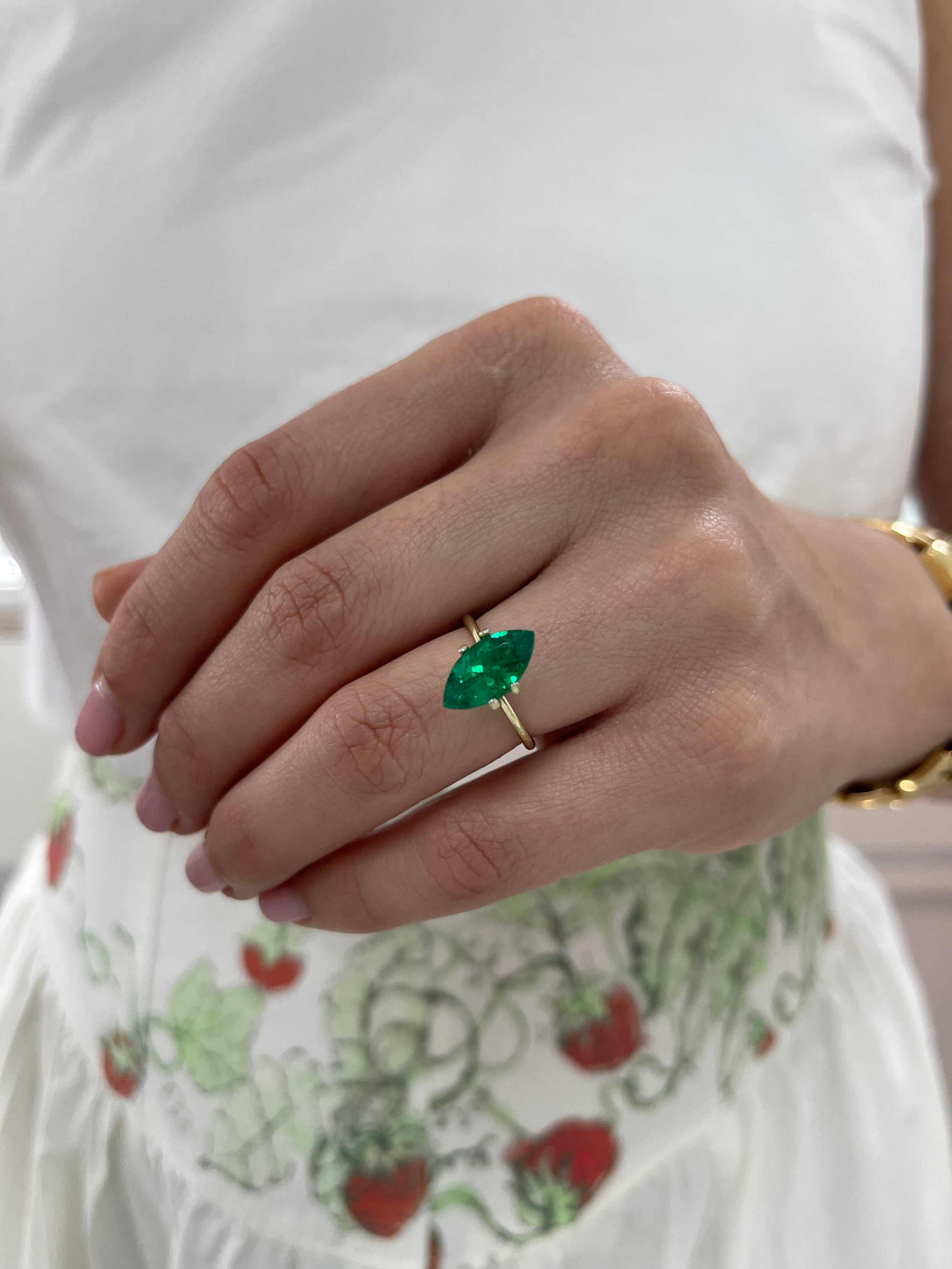 2.75cts 14x7 AAA+ Natural Colombian Green Emerald Marquise Cut - JR Colombian Emeralds