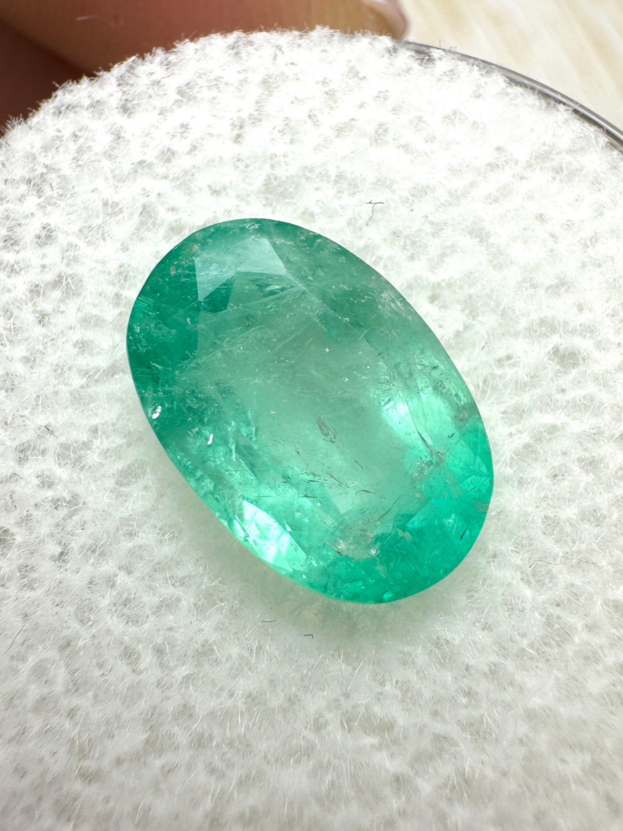 2.83-carat oval-cut pastel mint green Colombian emerald, natural loose gemstone from JR Colombian Emeralds.