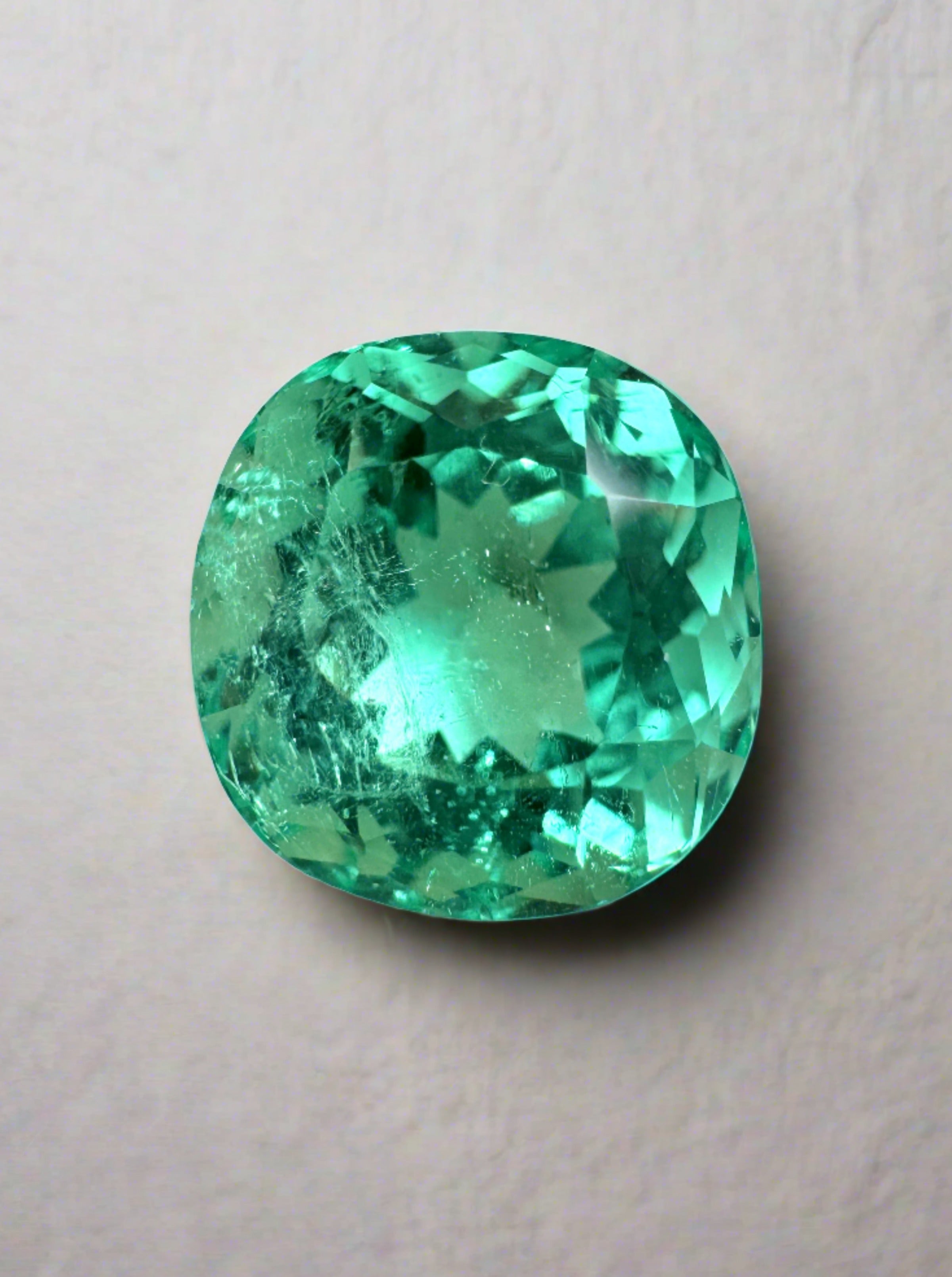 VVS natural Colombian emerald loose gemstone, 2.93 carats, cushion cut, 8.7x8.5mm, vibrant green color, from JR Colombian Emeralds