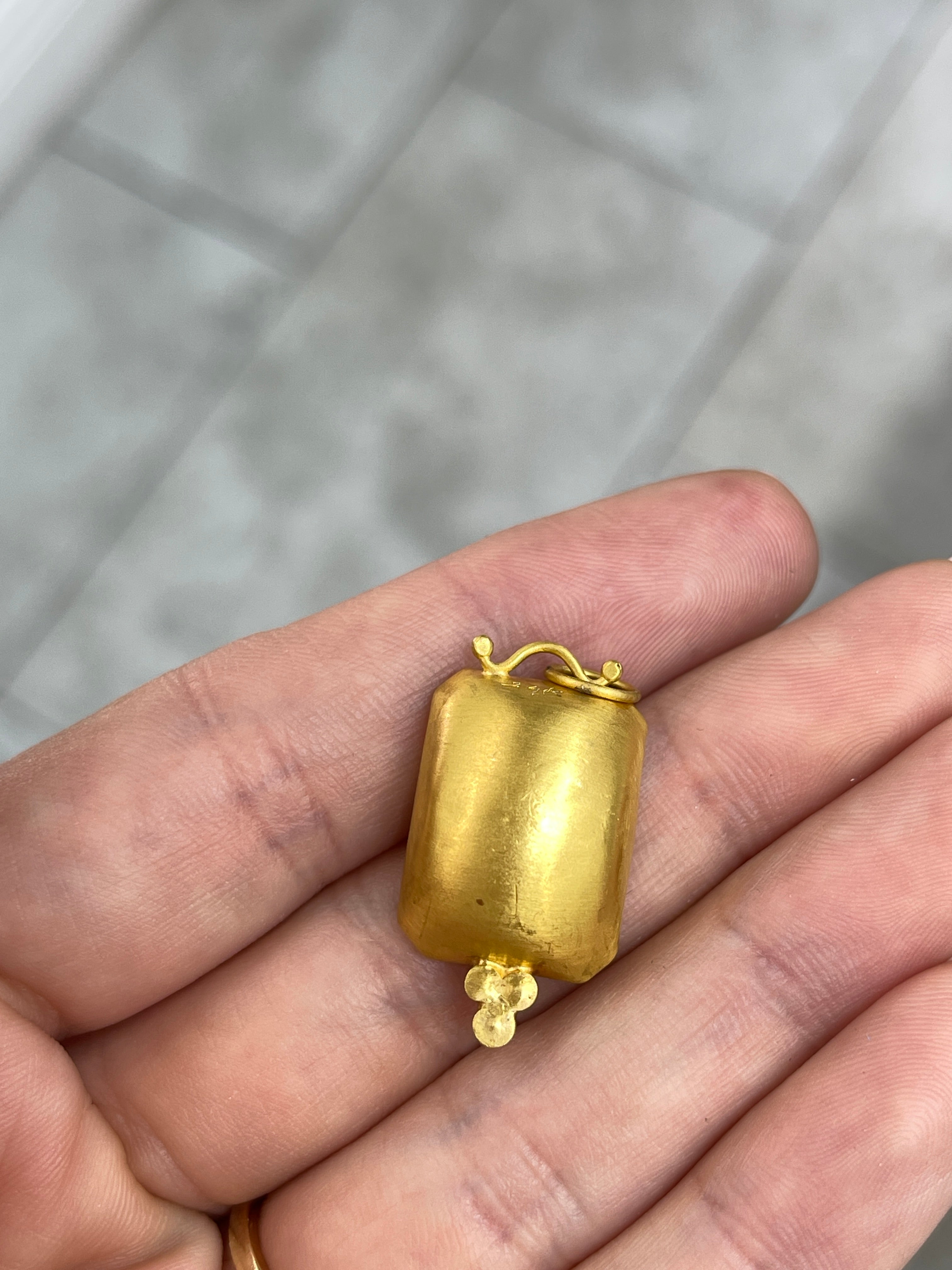 28.79TCW 24K Pure Gold Blue Topaz & Diamond Bezel Pendant - JR Colombian Emeralds