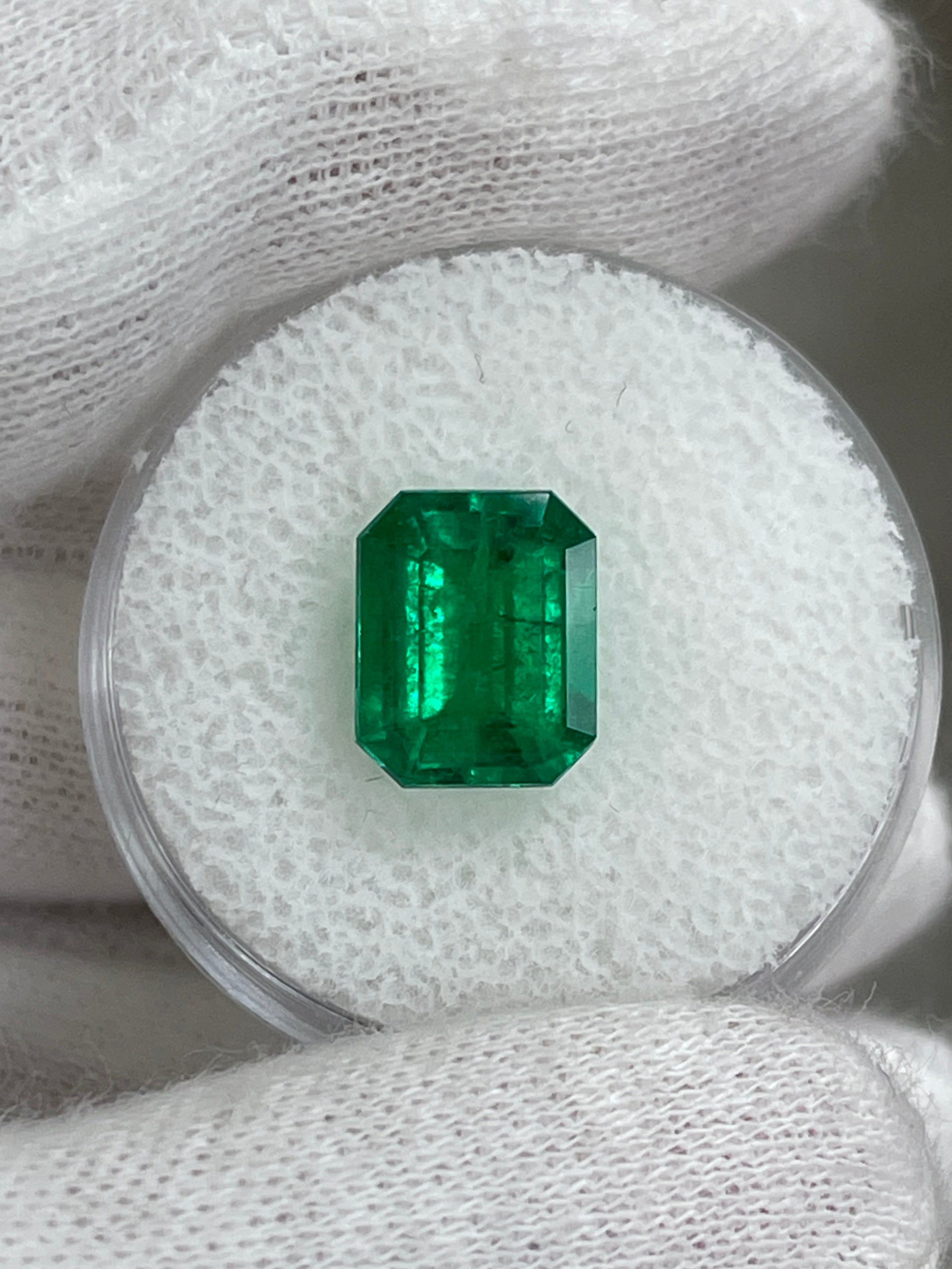 3.08 Carat 10x8 Vivid Muzo Green Natural Loose Colombian Emerald-Emerald Cut - JR Colombian Emeralds