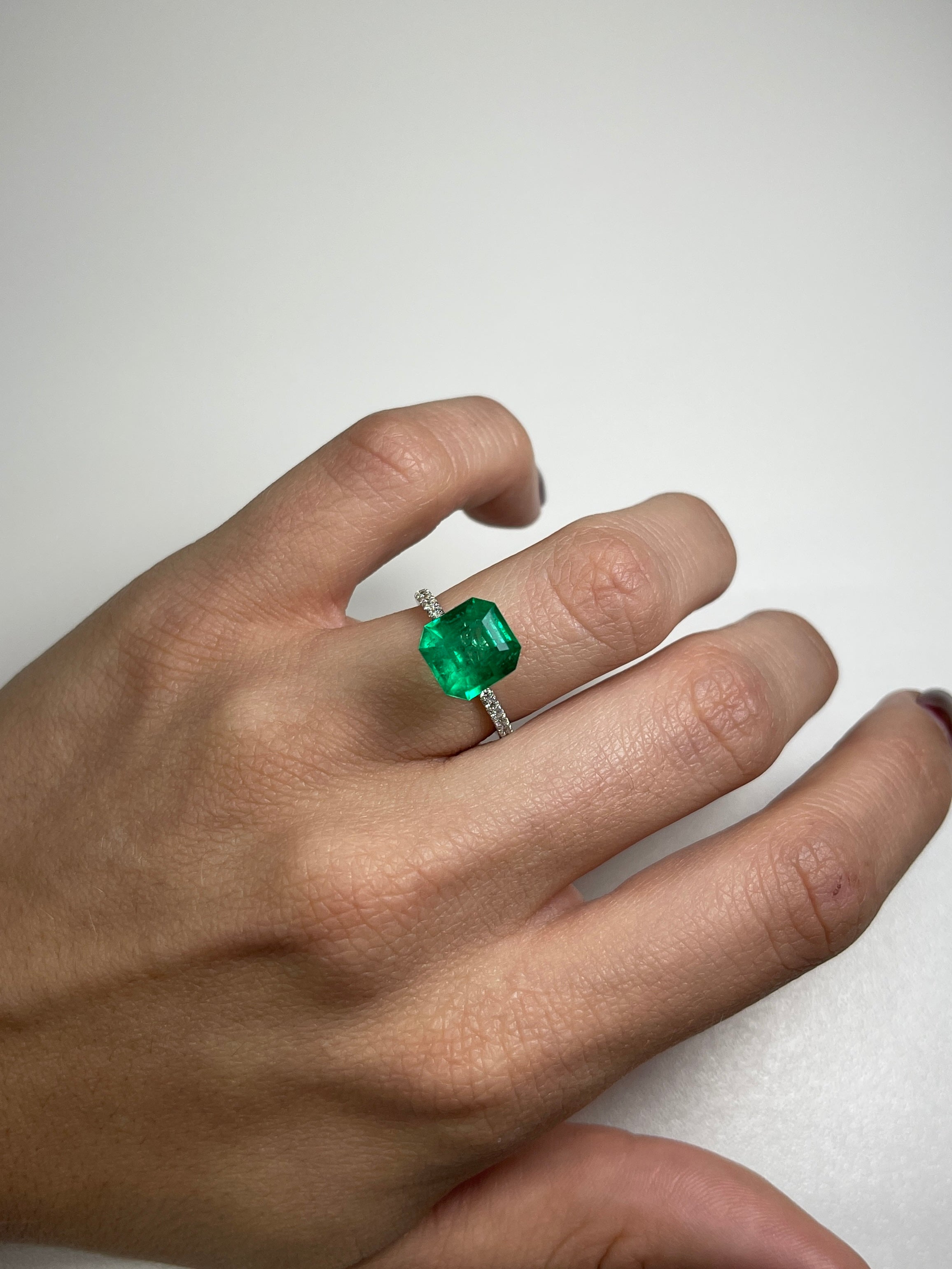 3.81 Carat AAA Vivid Muzo Natural Loose Colombian Emerald-Asscher Cut - JR Colombian Emeralds