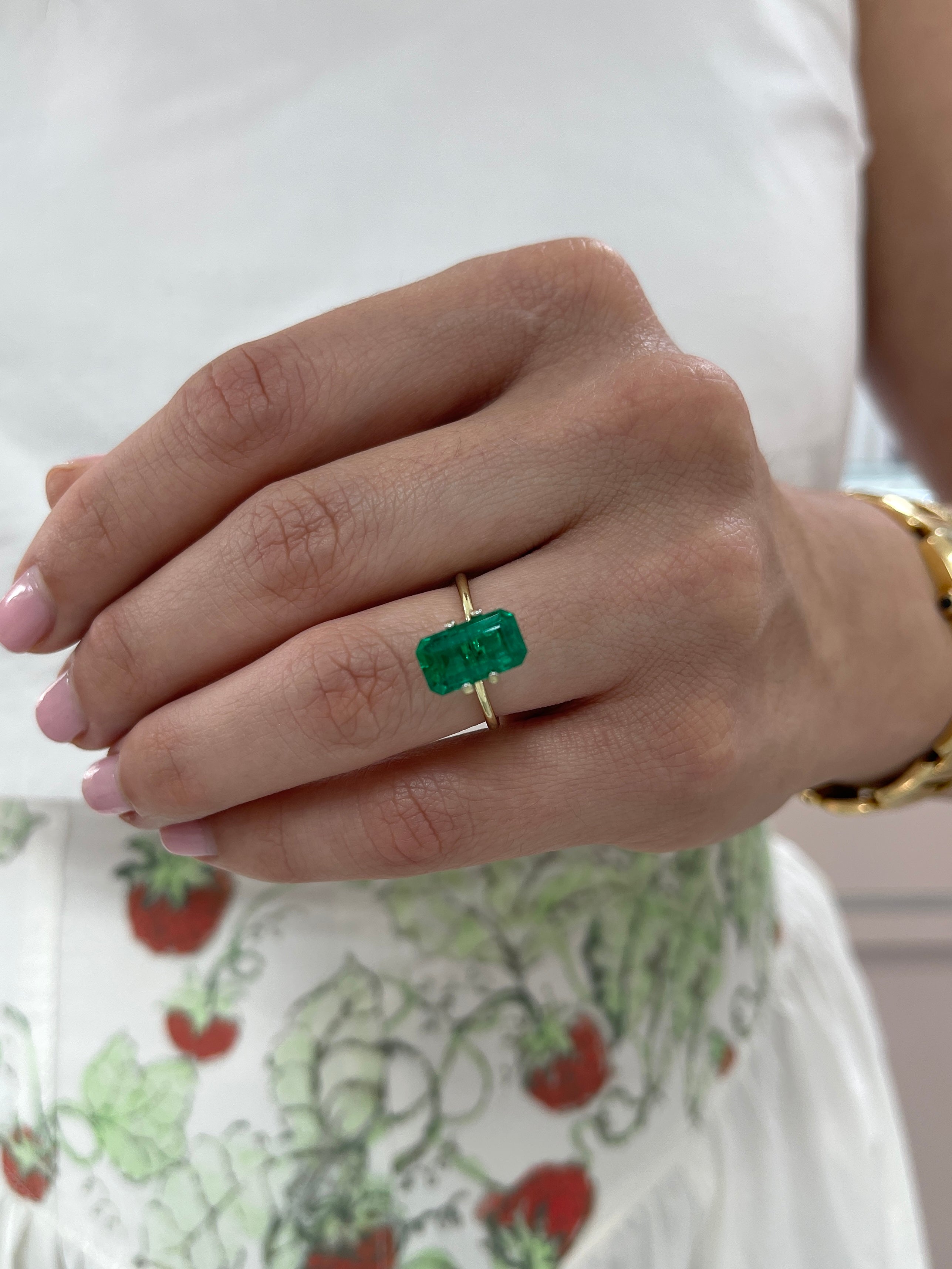 Vivid 4.16 Carat AAA Minor Oil Colombian Emerald Asscher Cut loose gemstone from JR Colombian Emeralds.