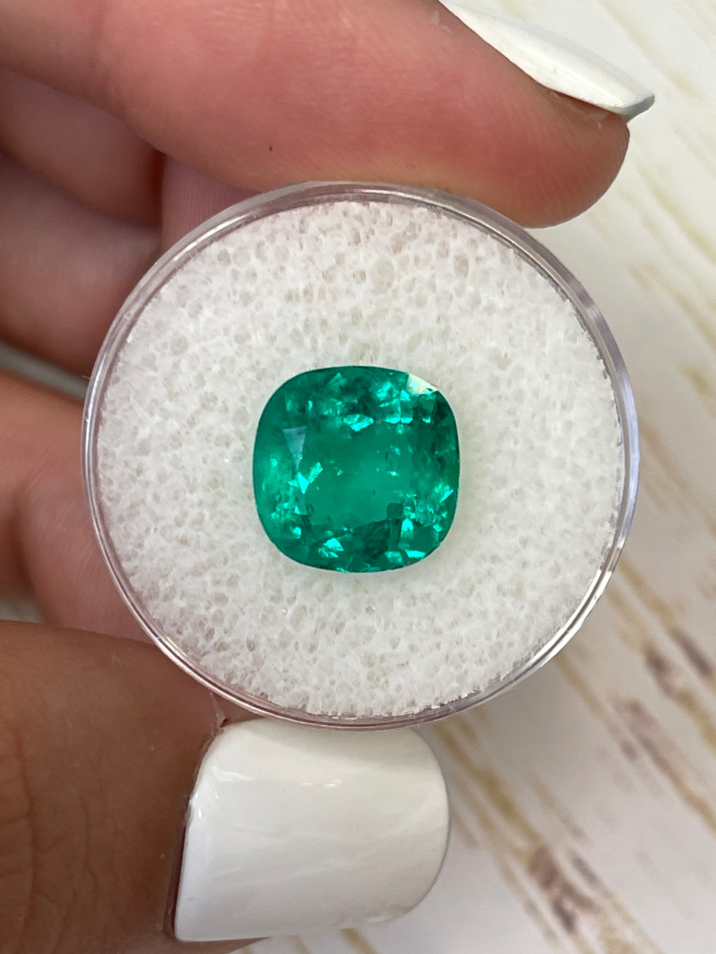 Vivid bluish green 4.75 carat natural Colombian emerald in cushion cut, loose gemstone from JR Colombian Emeralds.
