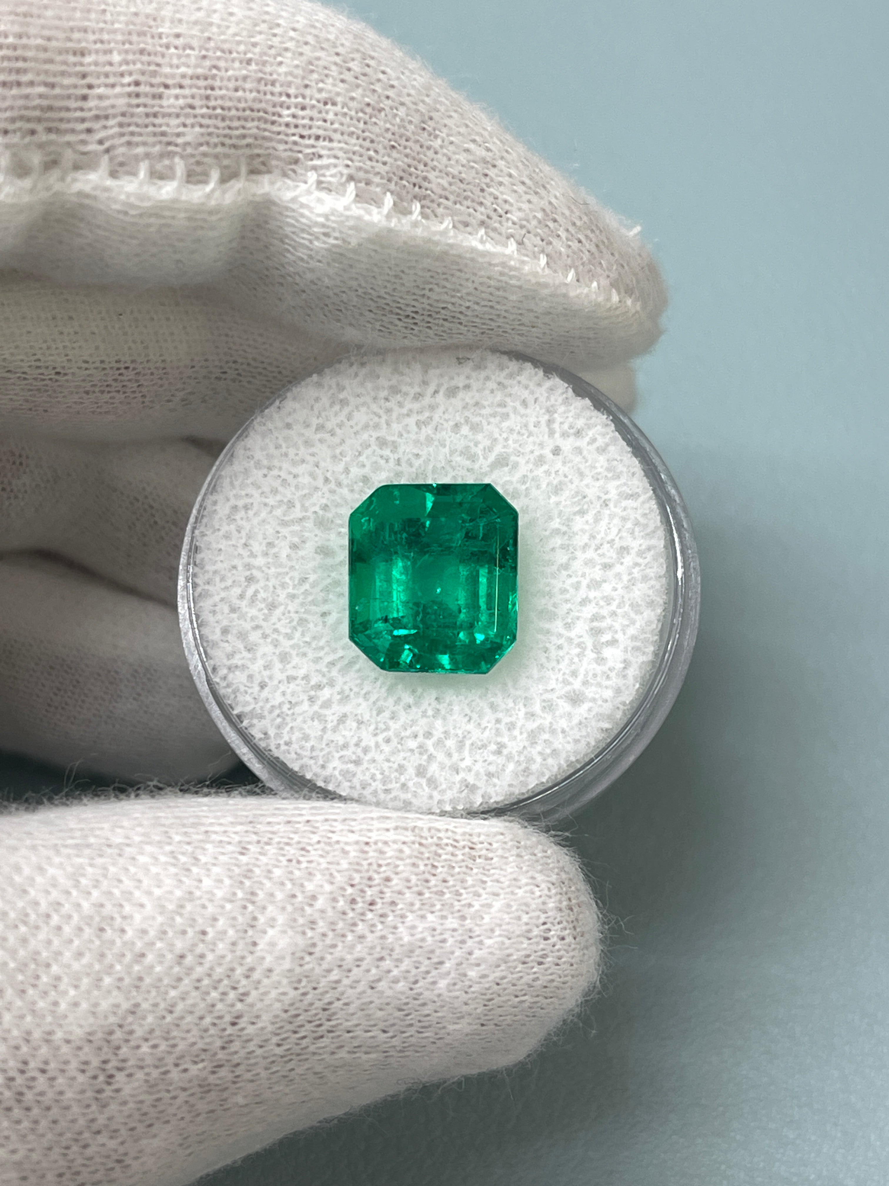 5.02 Carat 11x9 AAA+ Classic Green Natural Loose Colombian- Emerald Cut - JR Colombian Emeralds