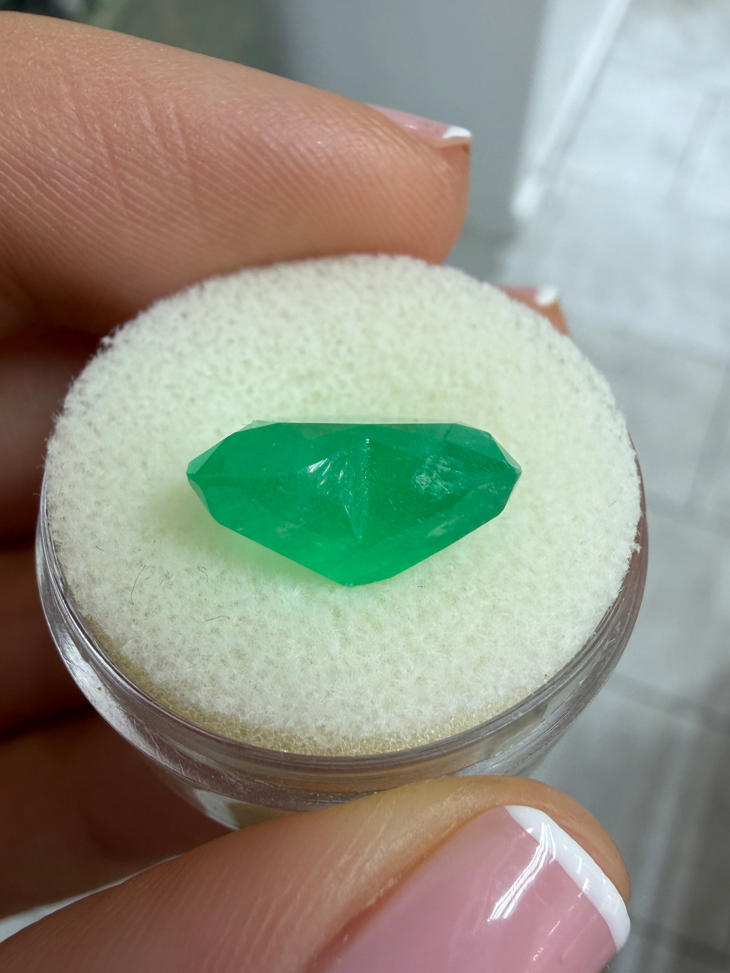 Medium green Colombian emerald, 6.35 carats, heart cut, natural loose gemstone from JR Colombian Emeralds.