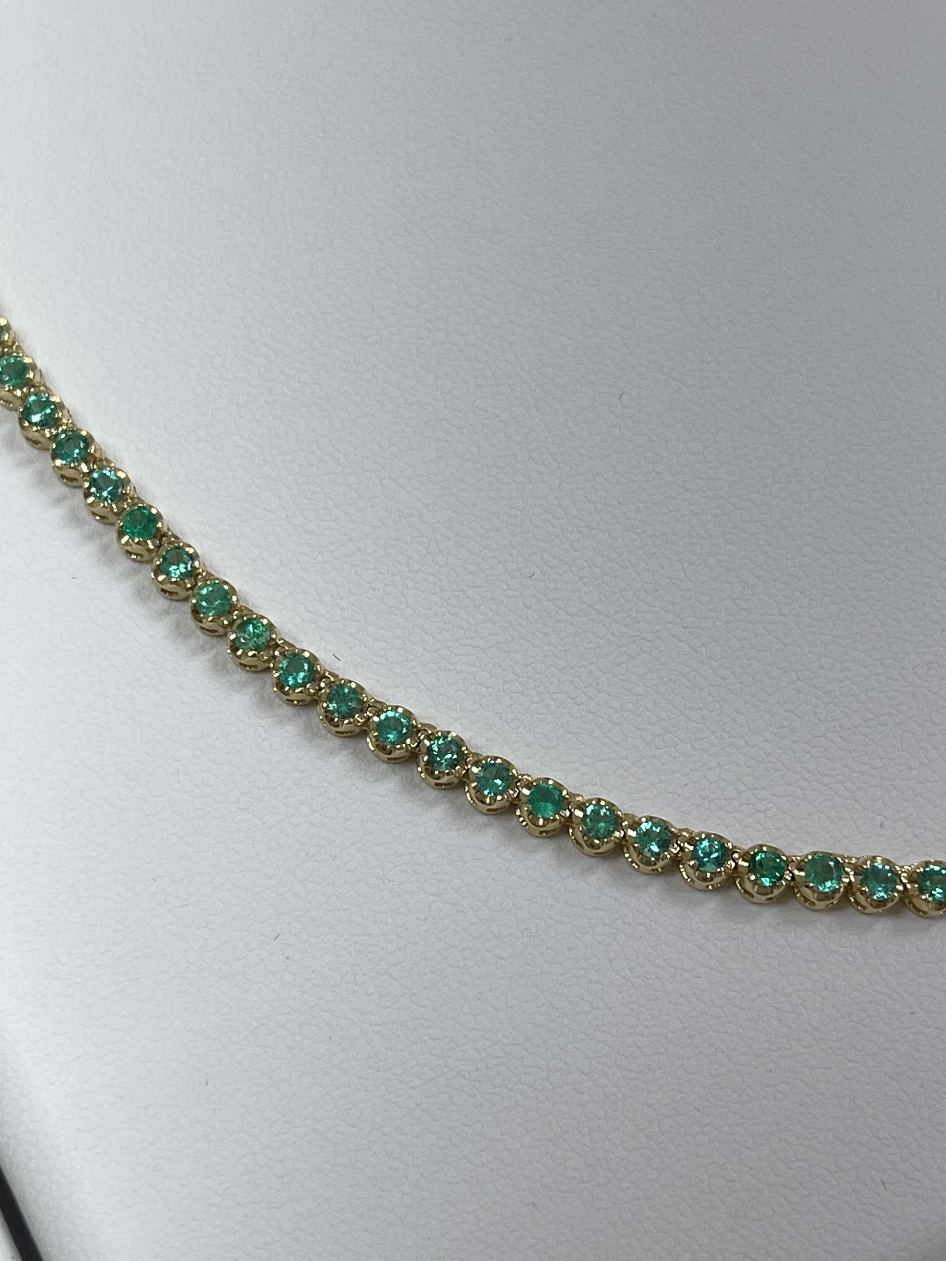 Green emerald round prong tennis necklace with 8.26 carats, 14K gold, 17 inches, by JR Colombian Emeralds.
