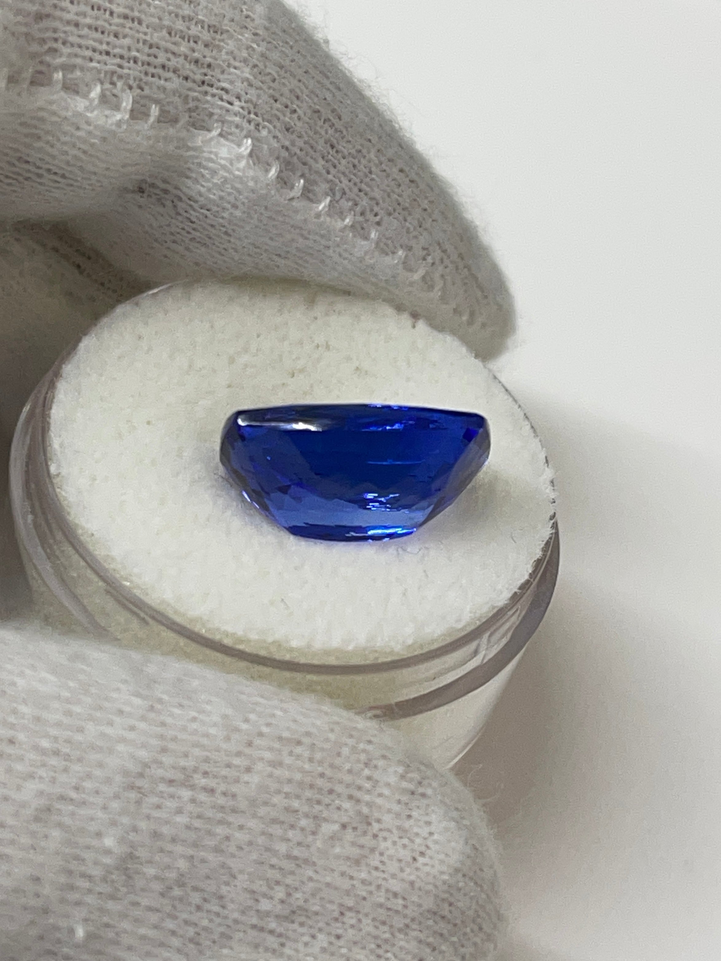 8.56 carat GIA-certified violetish blue tanzanite loose cushion cut gemstone from JR Colombian Emeralds.