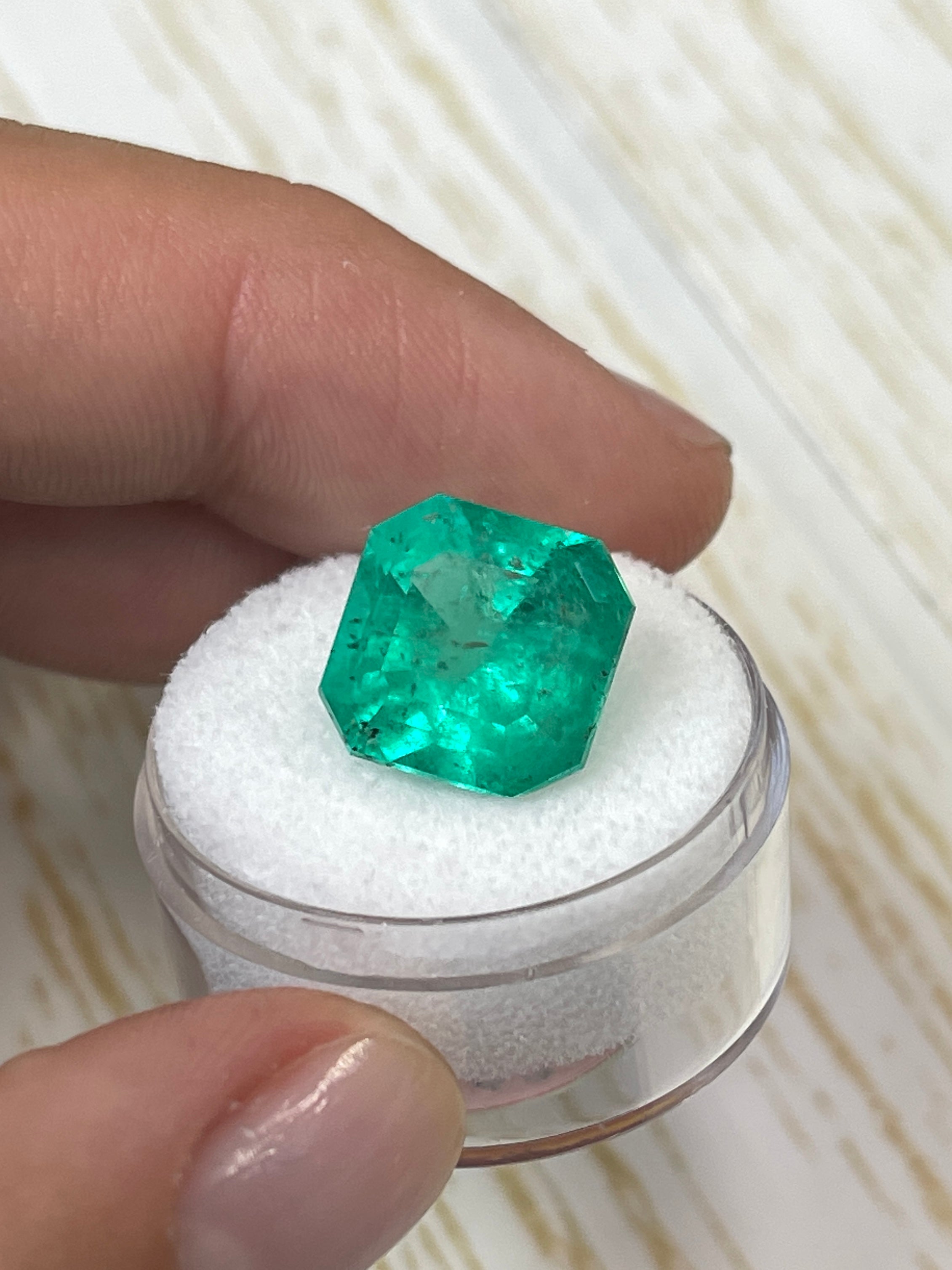 Large 9.03 Carat green Colombian emerald loose Asscher cut gemstone by JR Colombian Emeralds.