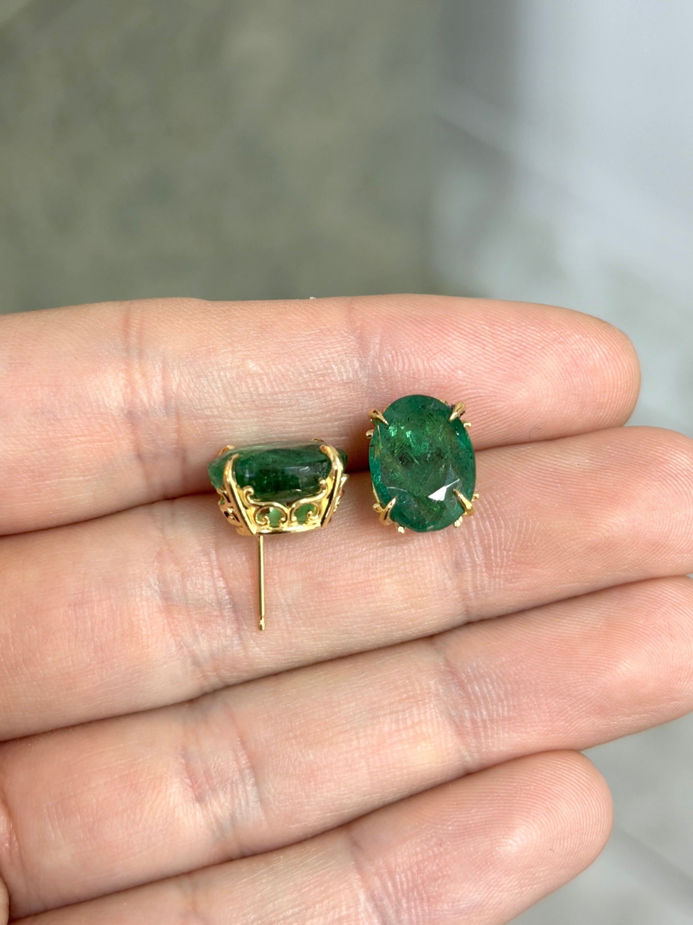 9.56tcw Natural Emerald Oval 4-Prong Fleur-de-lis Earring - JR Colombian Emeralds