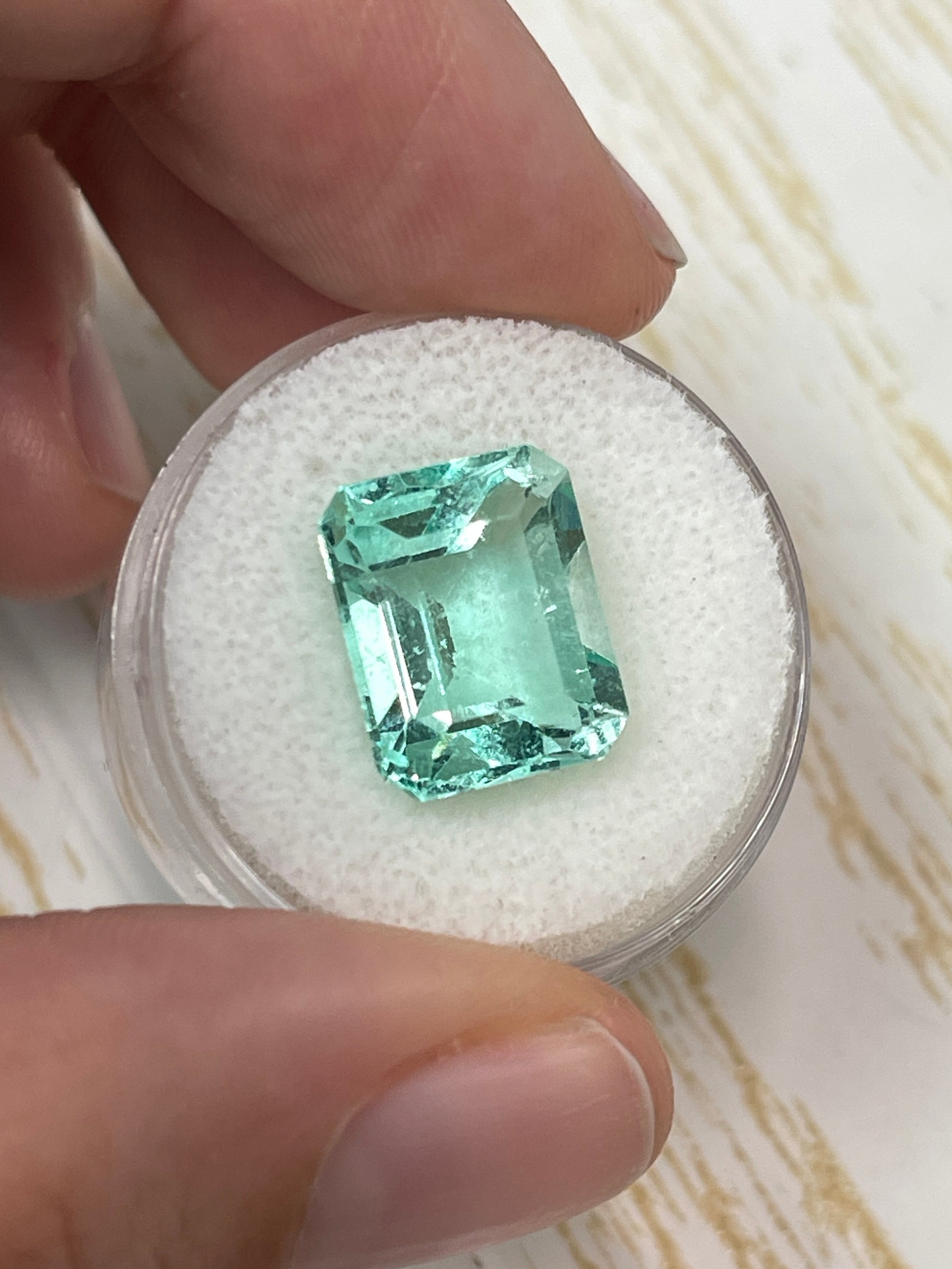 Large 10.26 carat VS Jyotish green Colombian emerald cut loose gemstone from JR Colombian Emeralds.