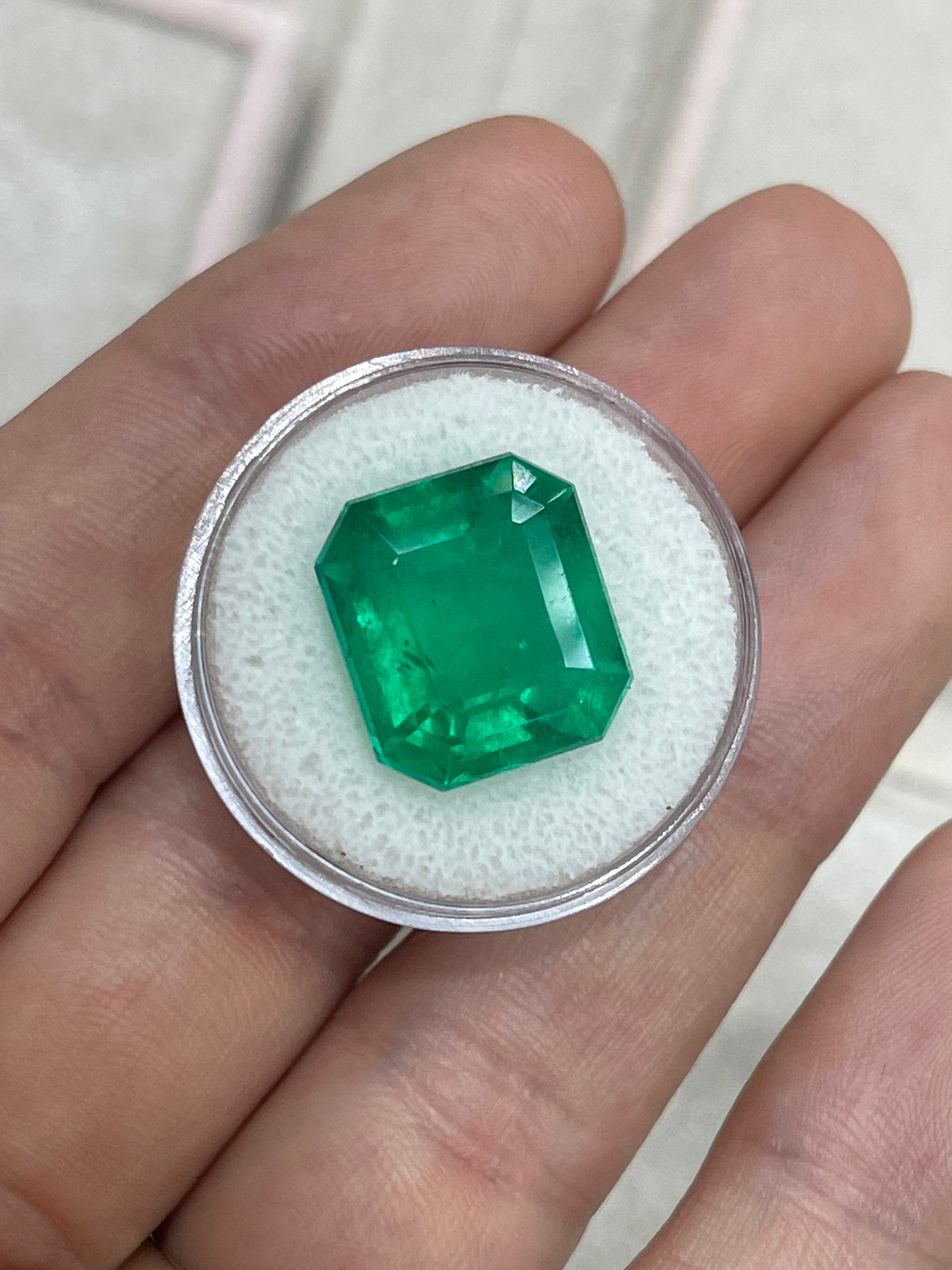 Large 15x14mm AAA+ Colombian emerald loose gemstone with emerald cut, 13.04 carats, from JR Colombian Emeralds.