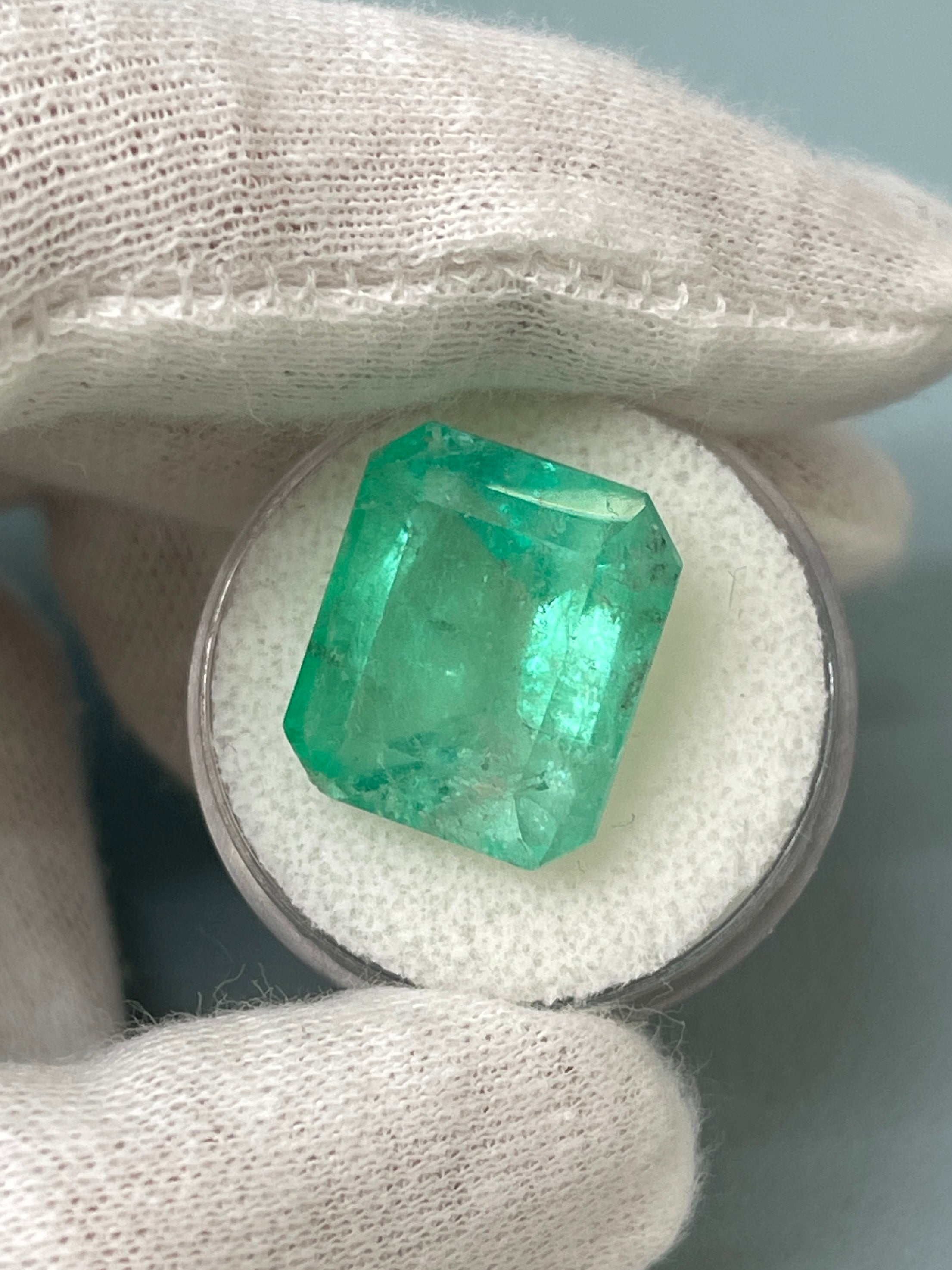 Large 17.64 Carat 17x14.5 Earthy Medium Loose Colombian Emerald- Emerald Cut - JR Colombian Emeralds