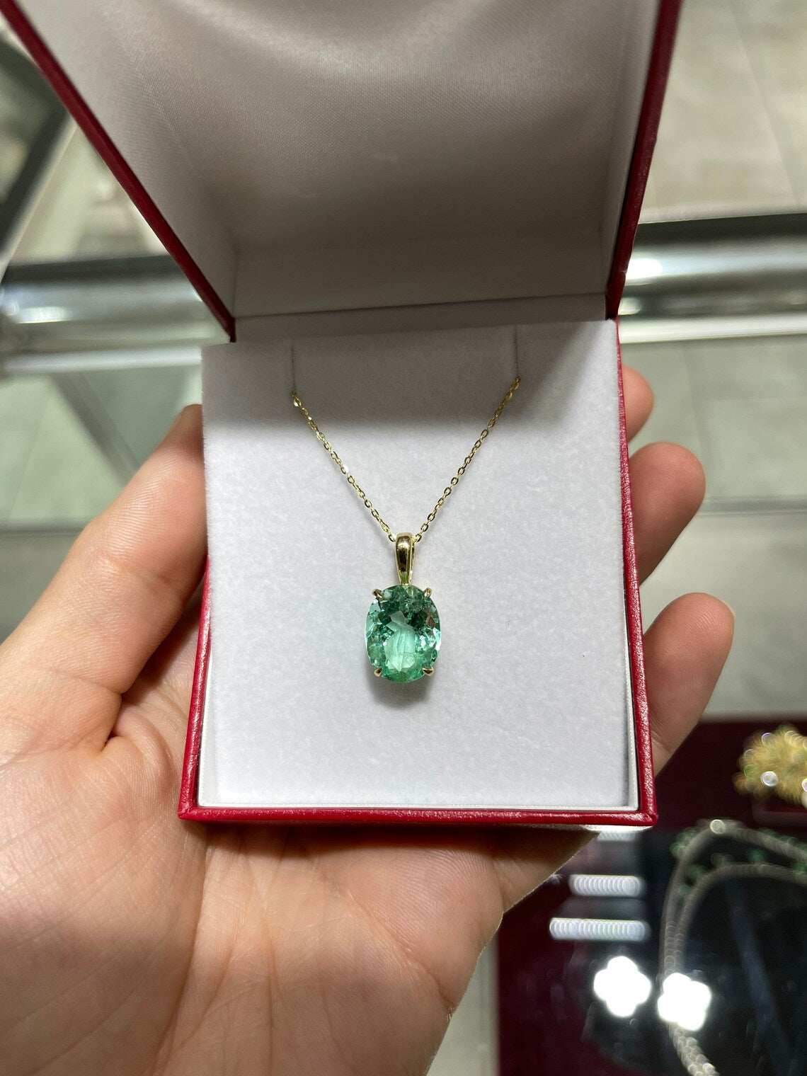 6.45ct 18K Bluish Green High Transparency Oval Colombian Emerald 4-Pro