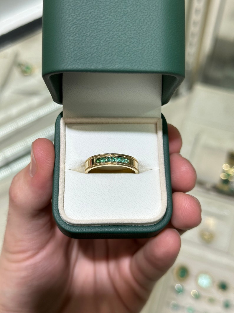 Medium green round cut men's and unisex emerald ring in 14K gold with 0.40 total carat weight, by JR Colombian Emeralds.