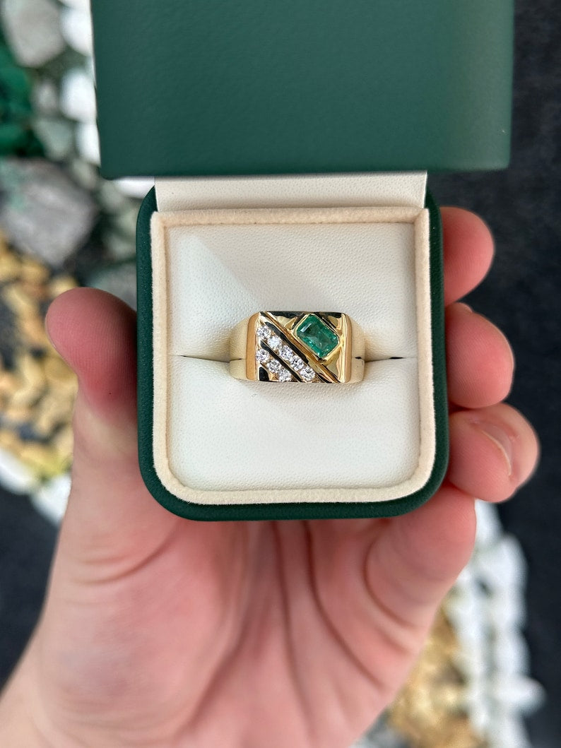 14K gold men's signet ring with lush green round-cut emerald and diamond accents by JR Colombian Emeralds.