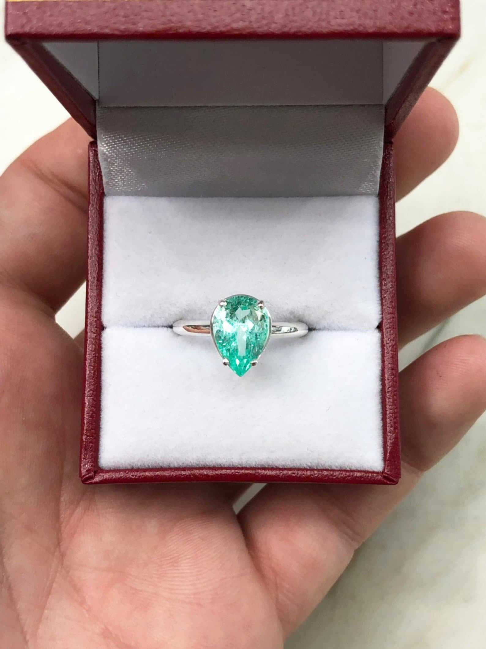 1.90 Carats Teardrop Pear Emerald Solitaire Silver Ring 925