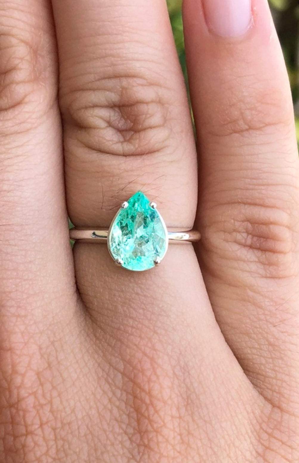 1.90 Carats Teardrop Pear Emerald Solitaire Silver Ring 925