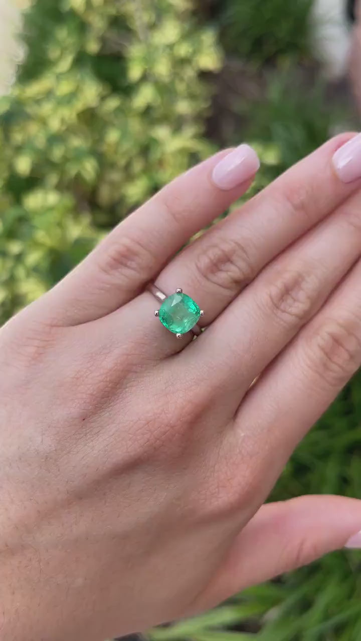 4.0ct 14K White Gold Vivacious Green Cushion Cut Emerald Solitaire 4 Prong Engagement Ring